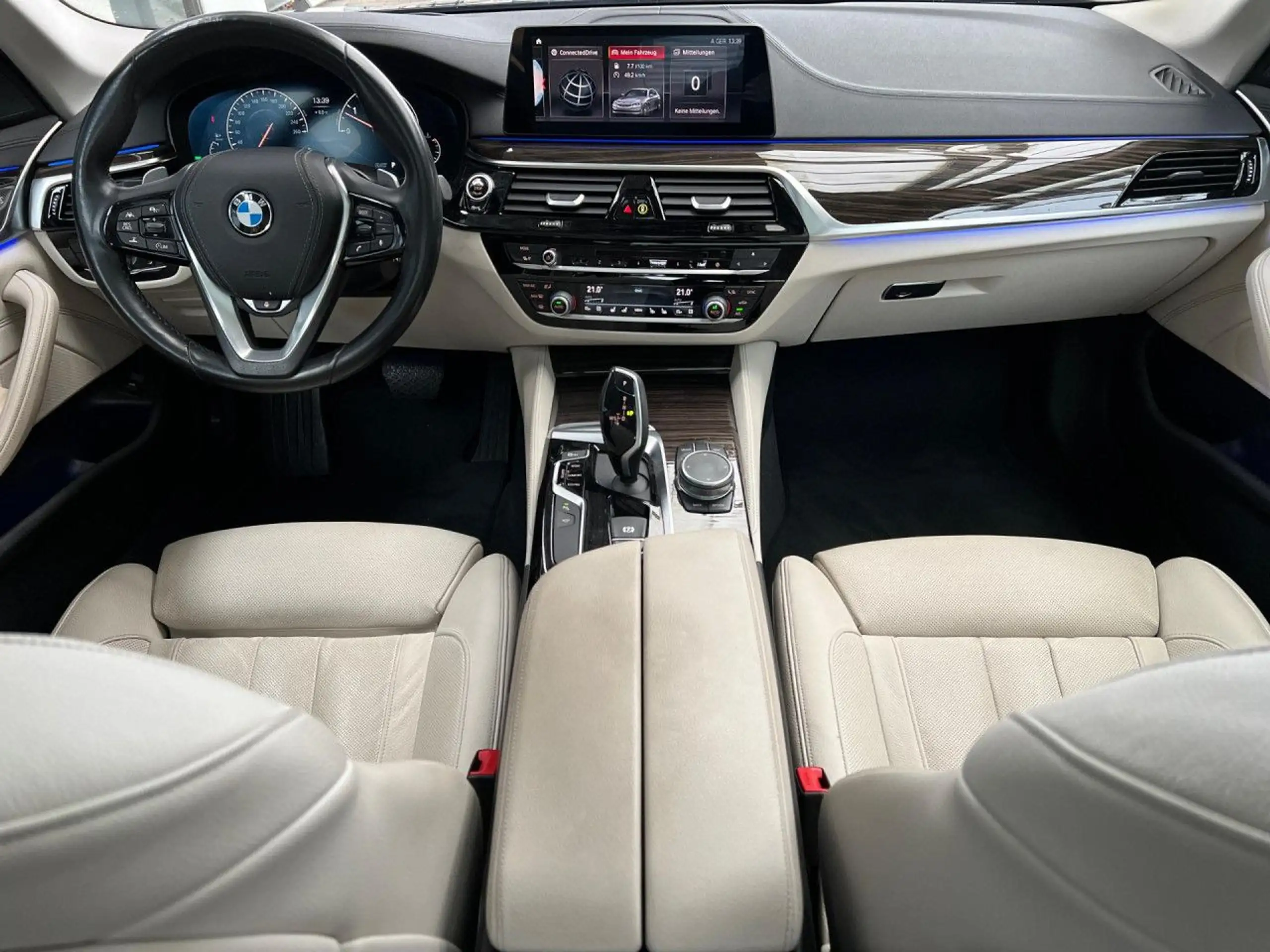 BMW - 530