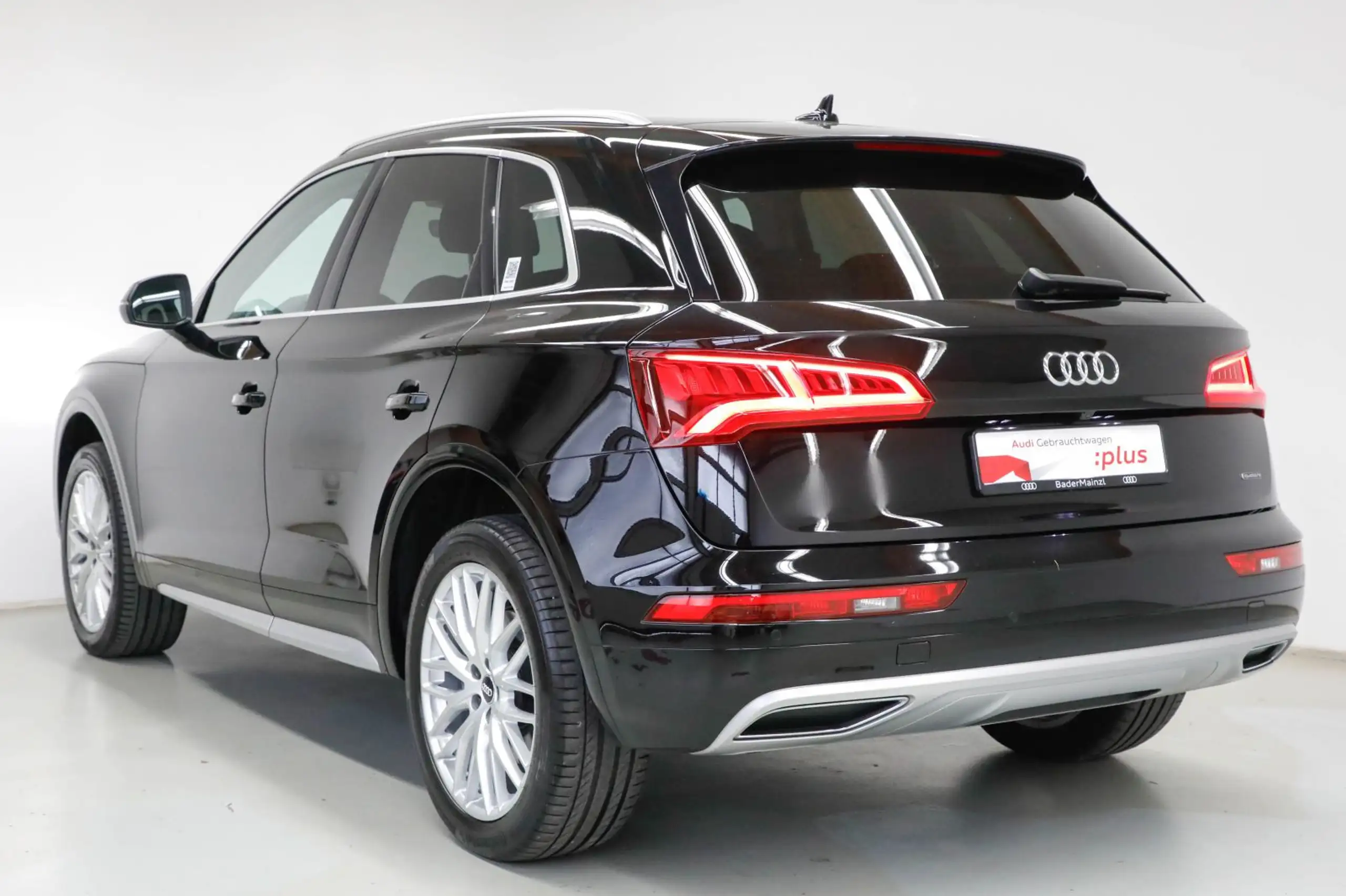 Audi - Q5