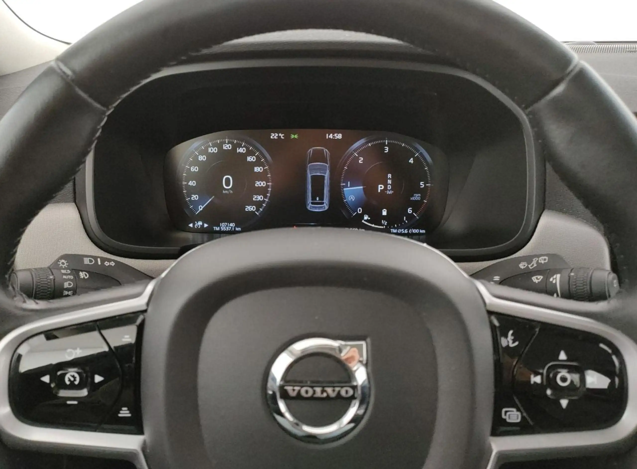 Volvo - V90