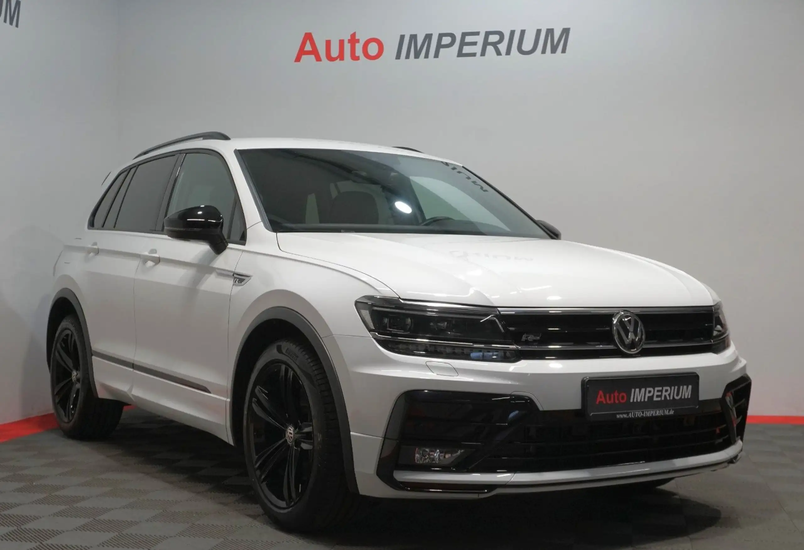 Volkswagen - Tiguan