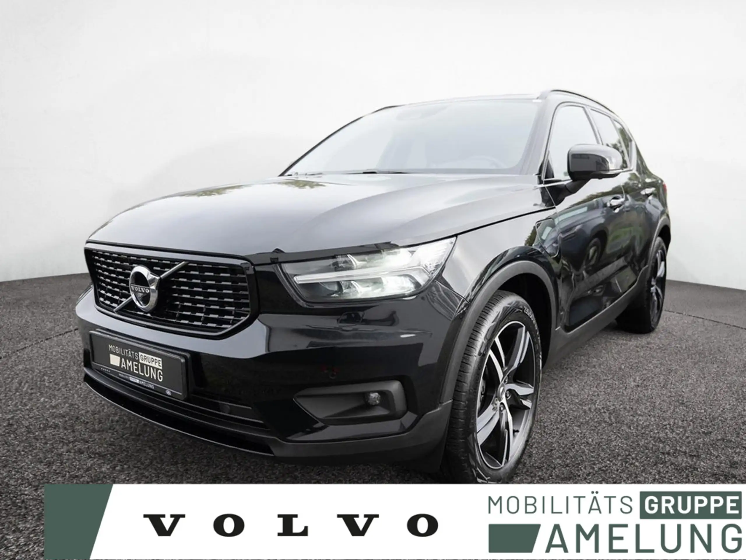 Volvo - XC40