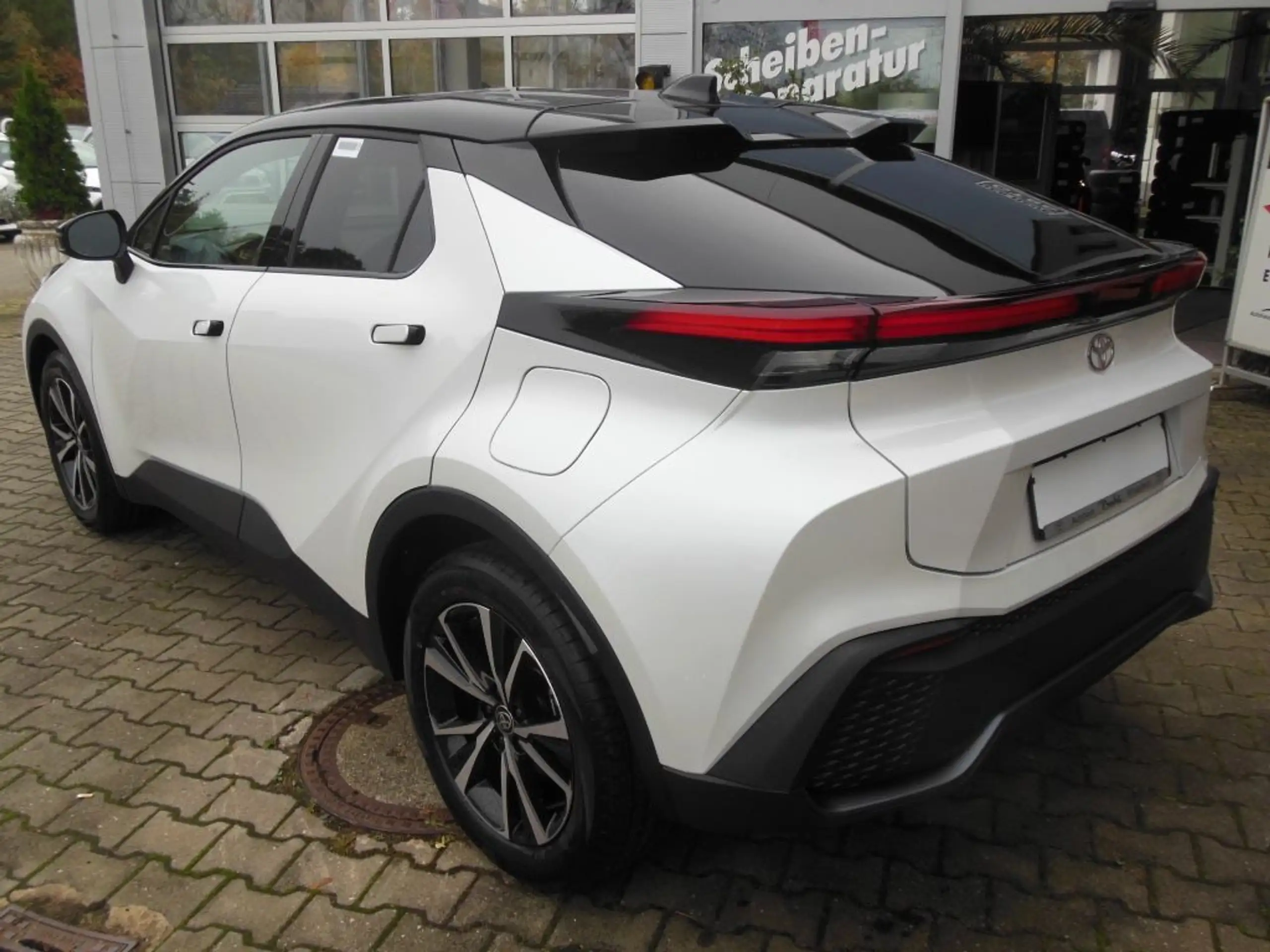 Toyota - C-HR