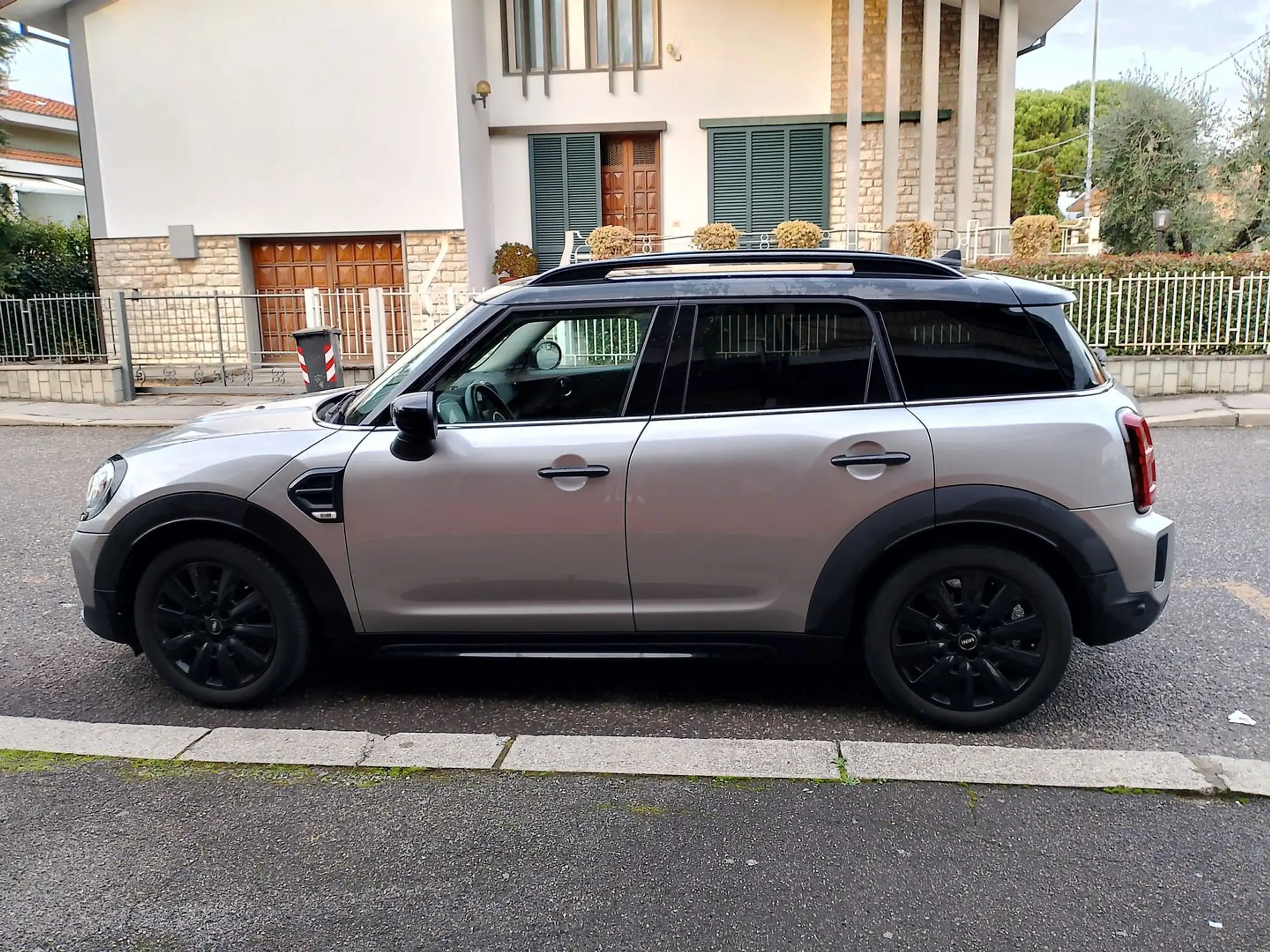 MINI - Cooper D Countryman