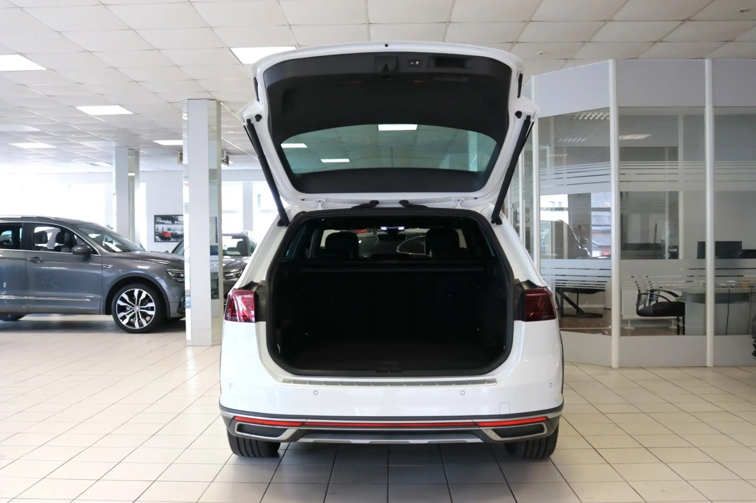 Volkswagen - Passat Alltrack