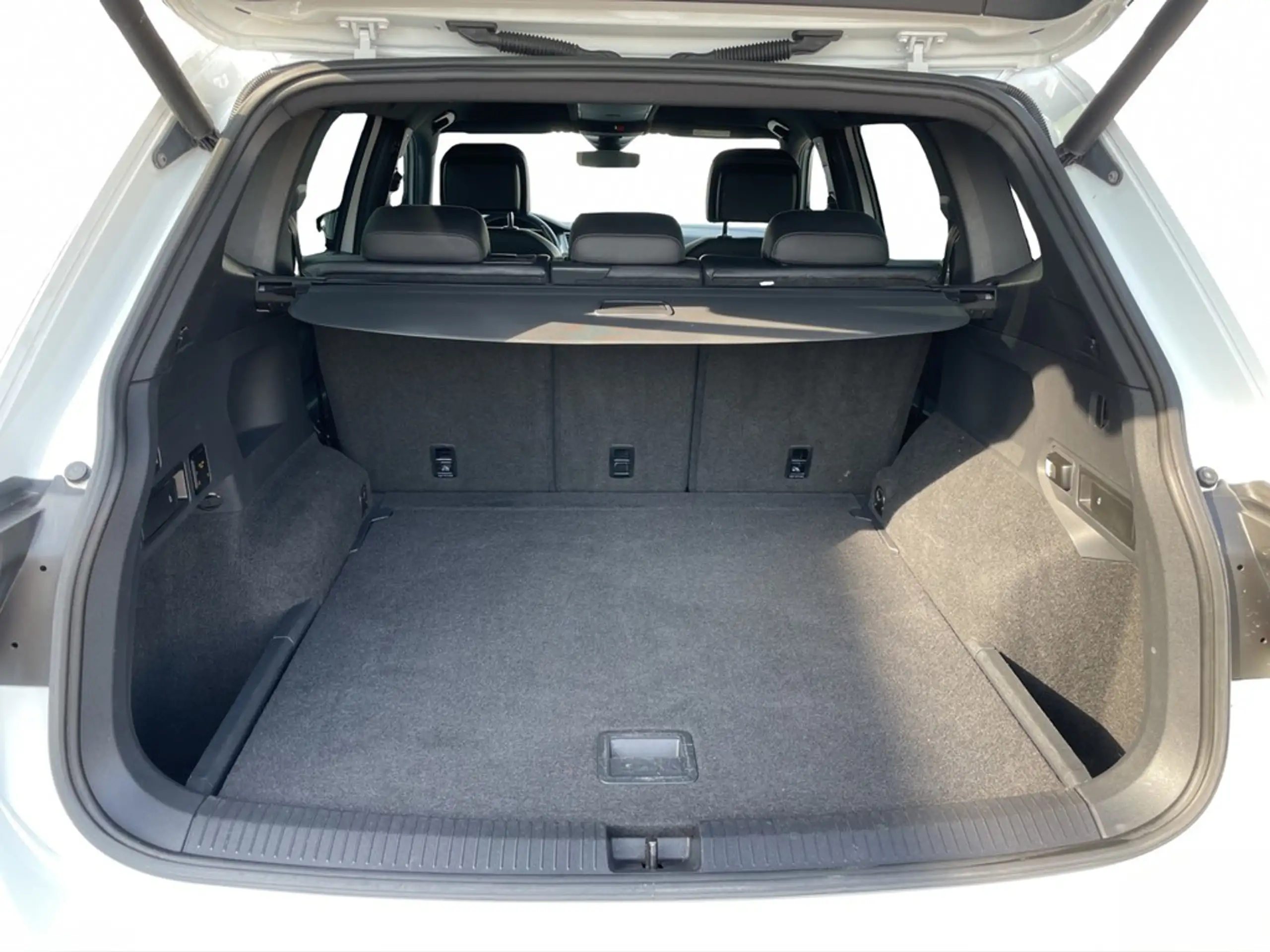 Volkswagen - Tiguan Allspace