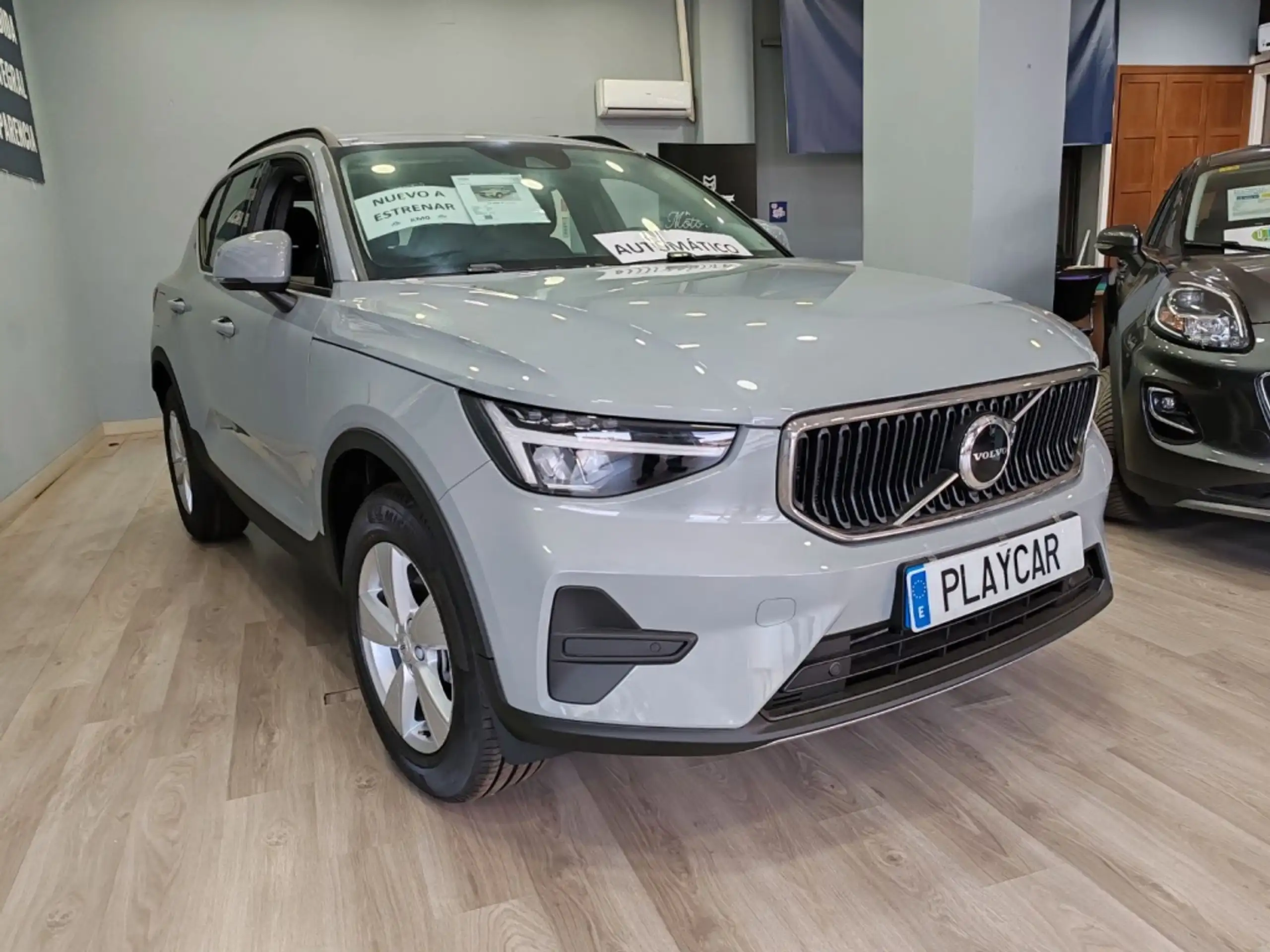 Volvo - XC40