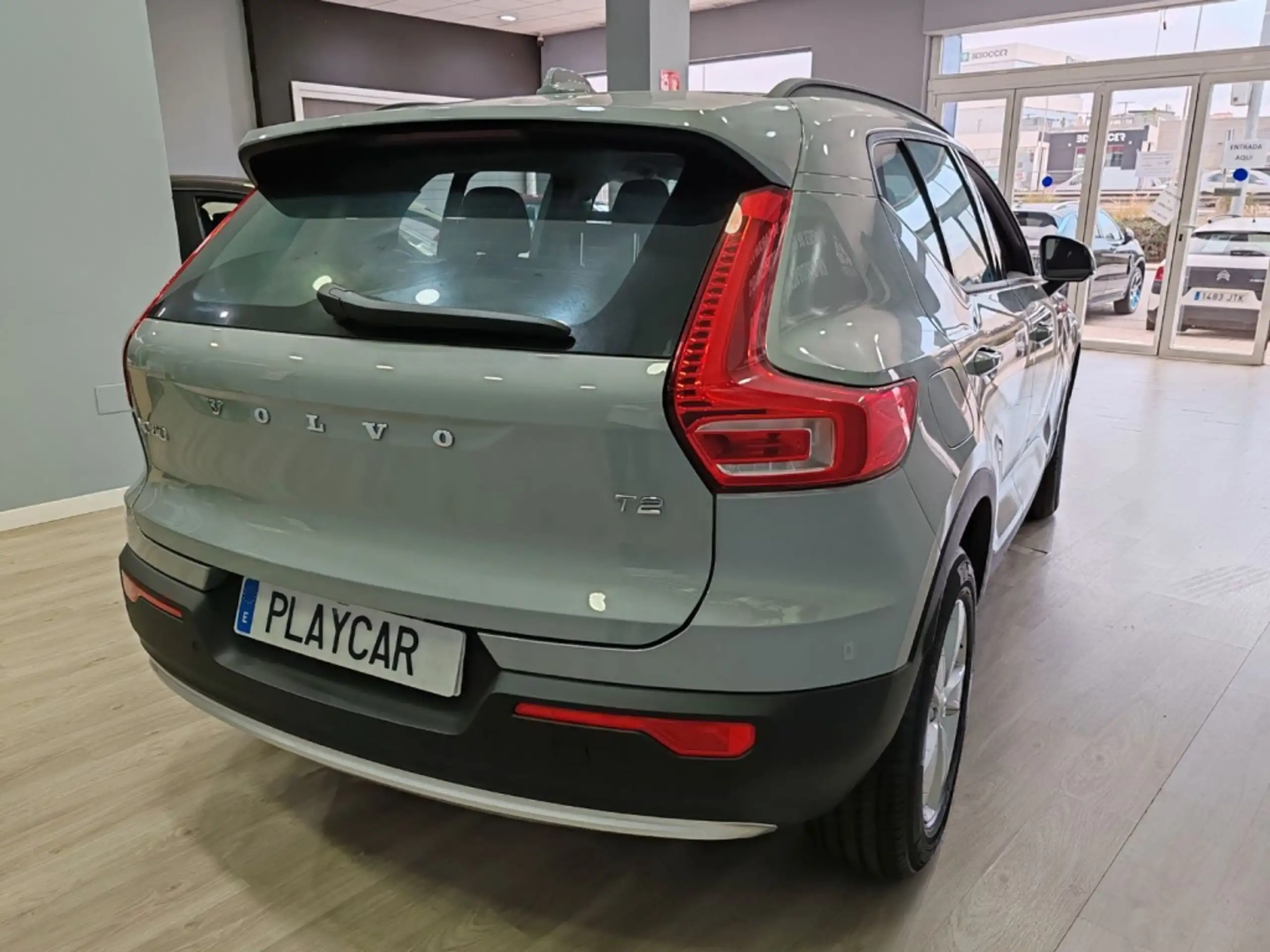 Volvo - XC40