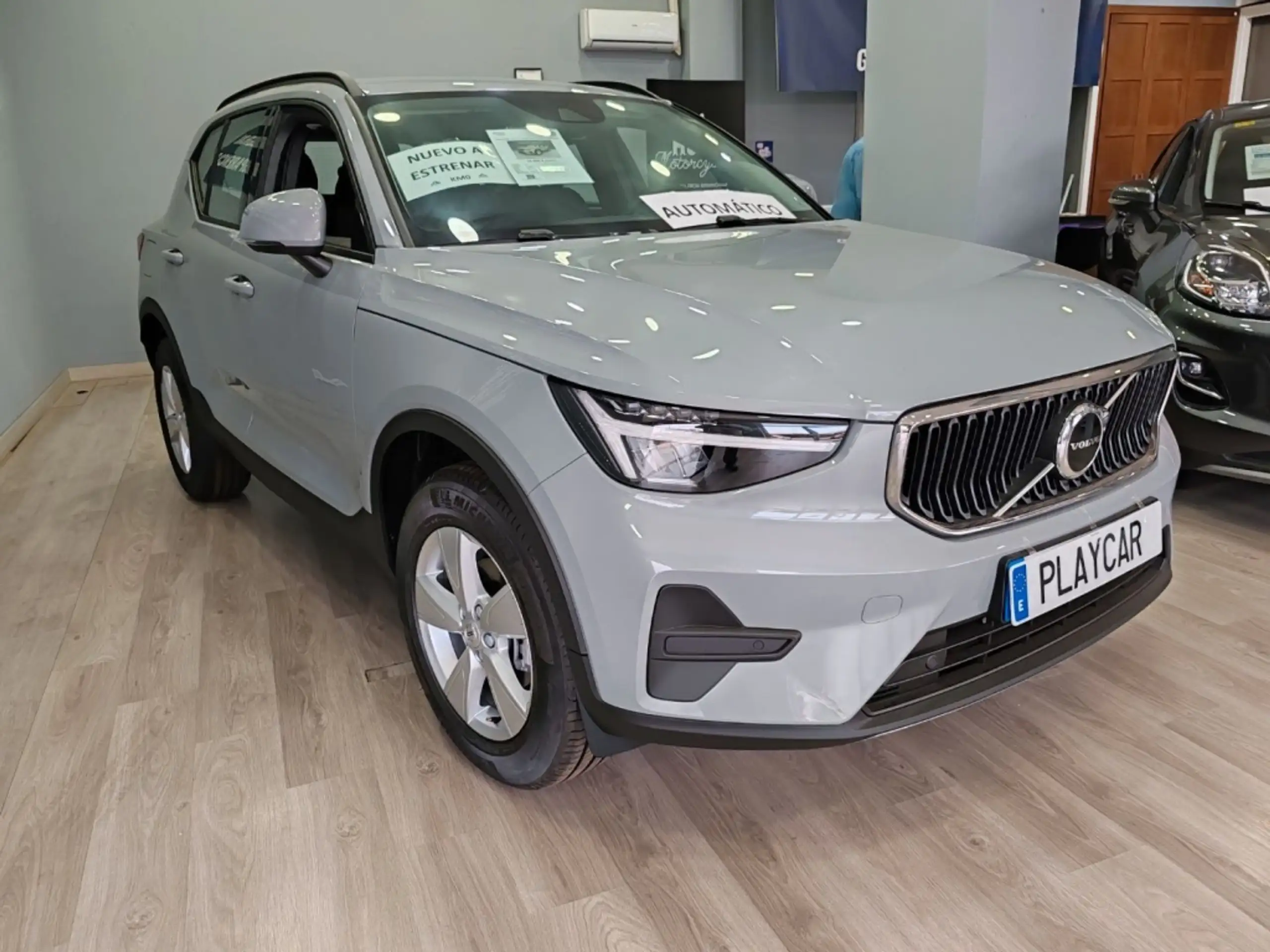 Volvo - XC40