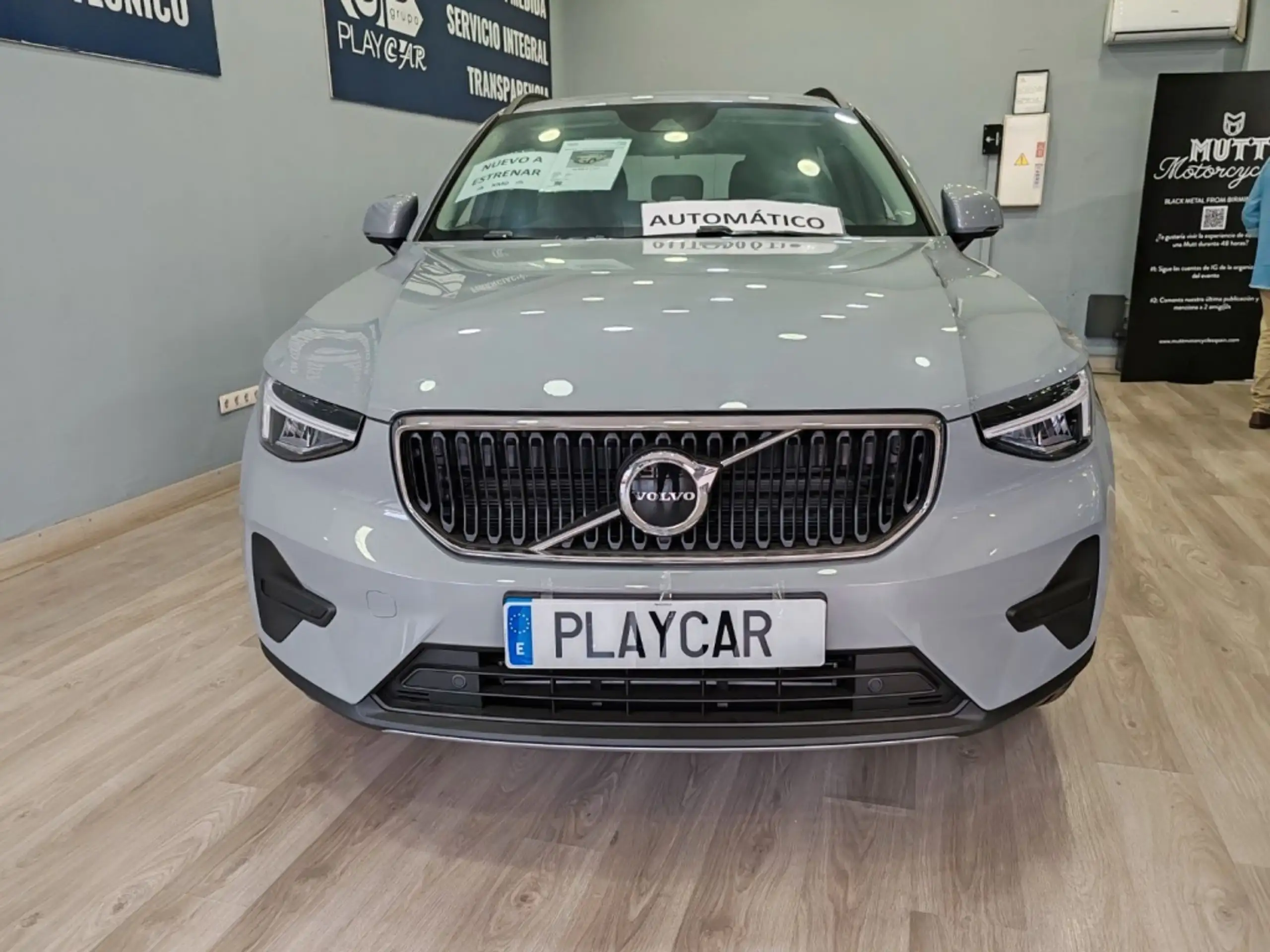 Volvo - XC40