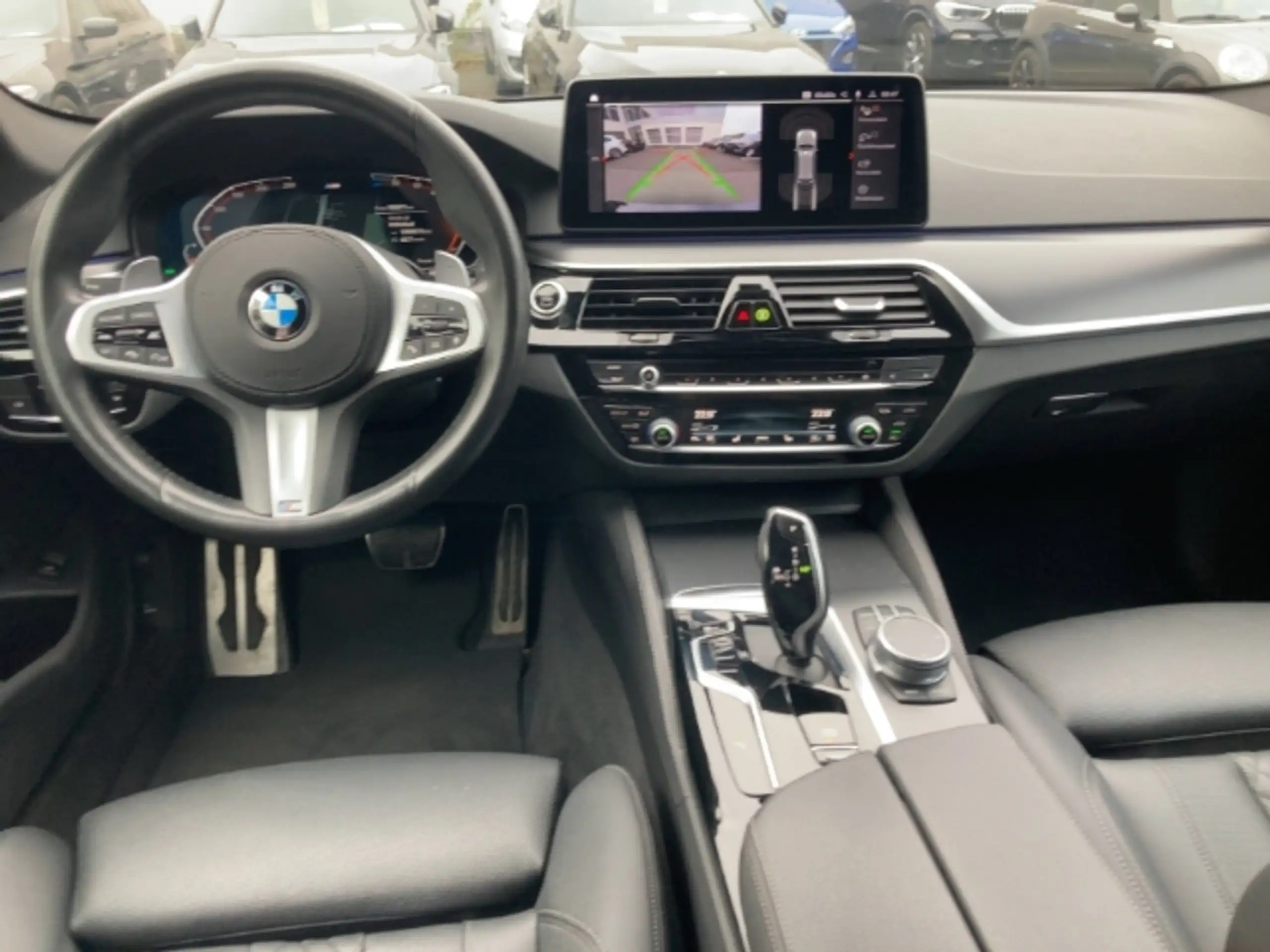 BMW - 520