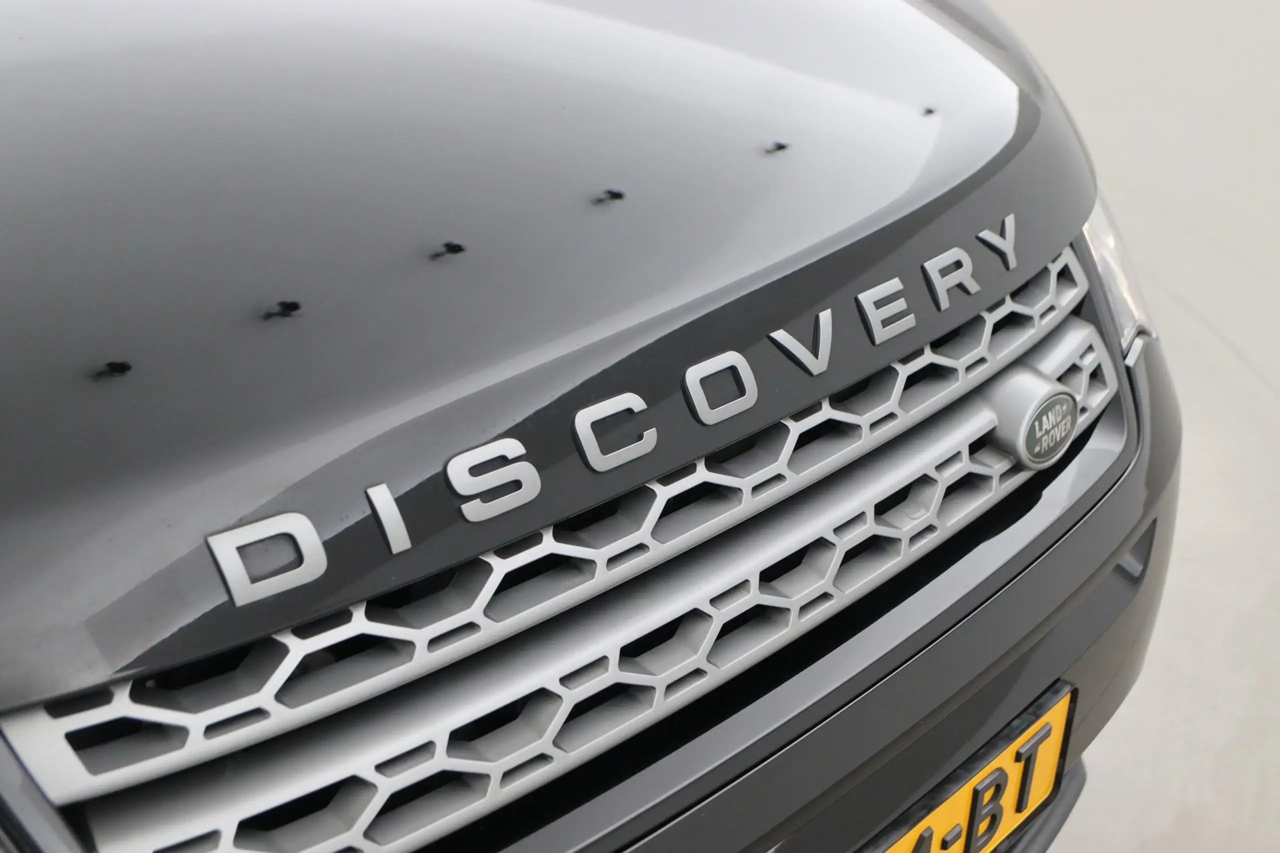 Land Rover - Discovery Sport