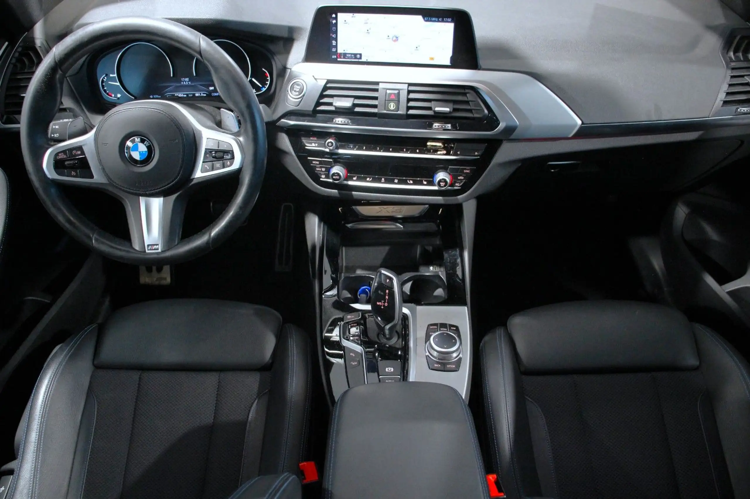 BMW - X3