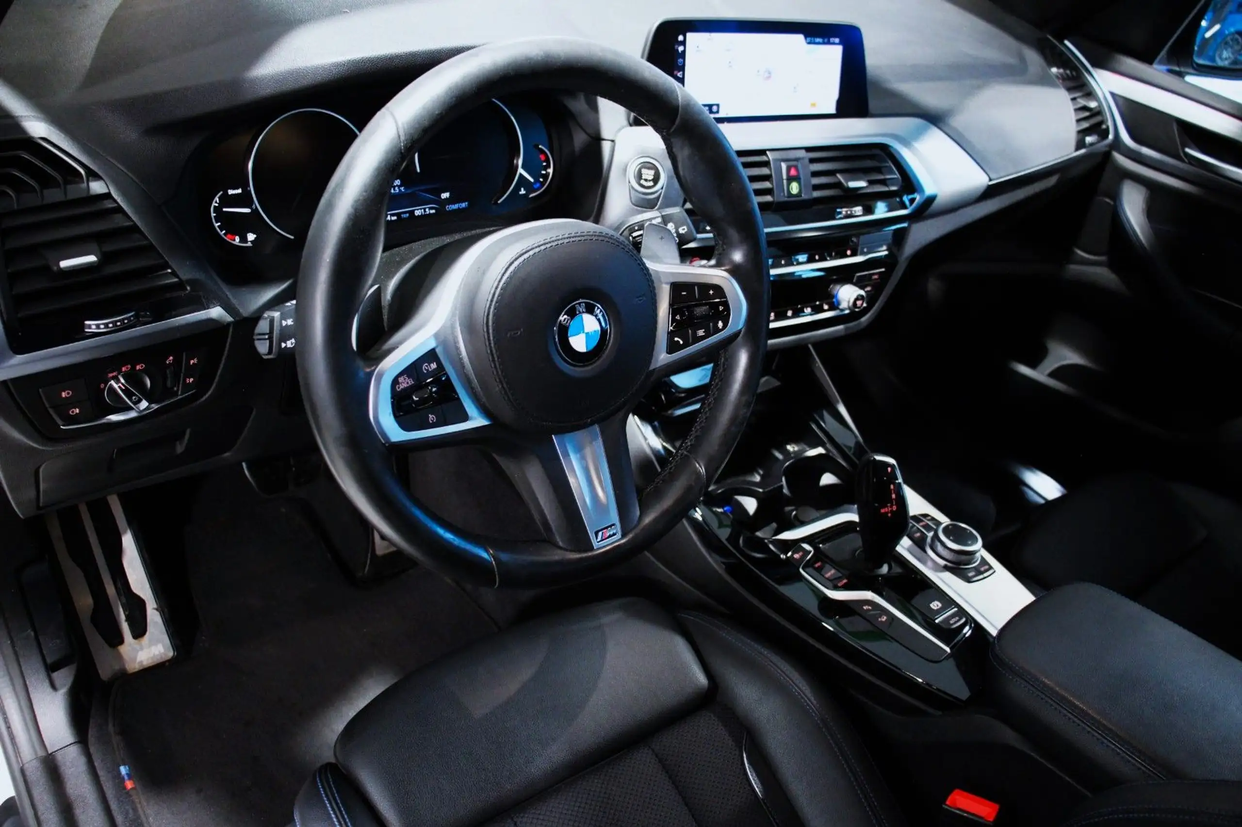 BMW - X3