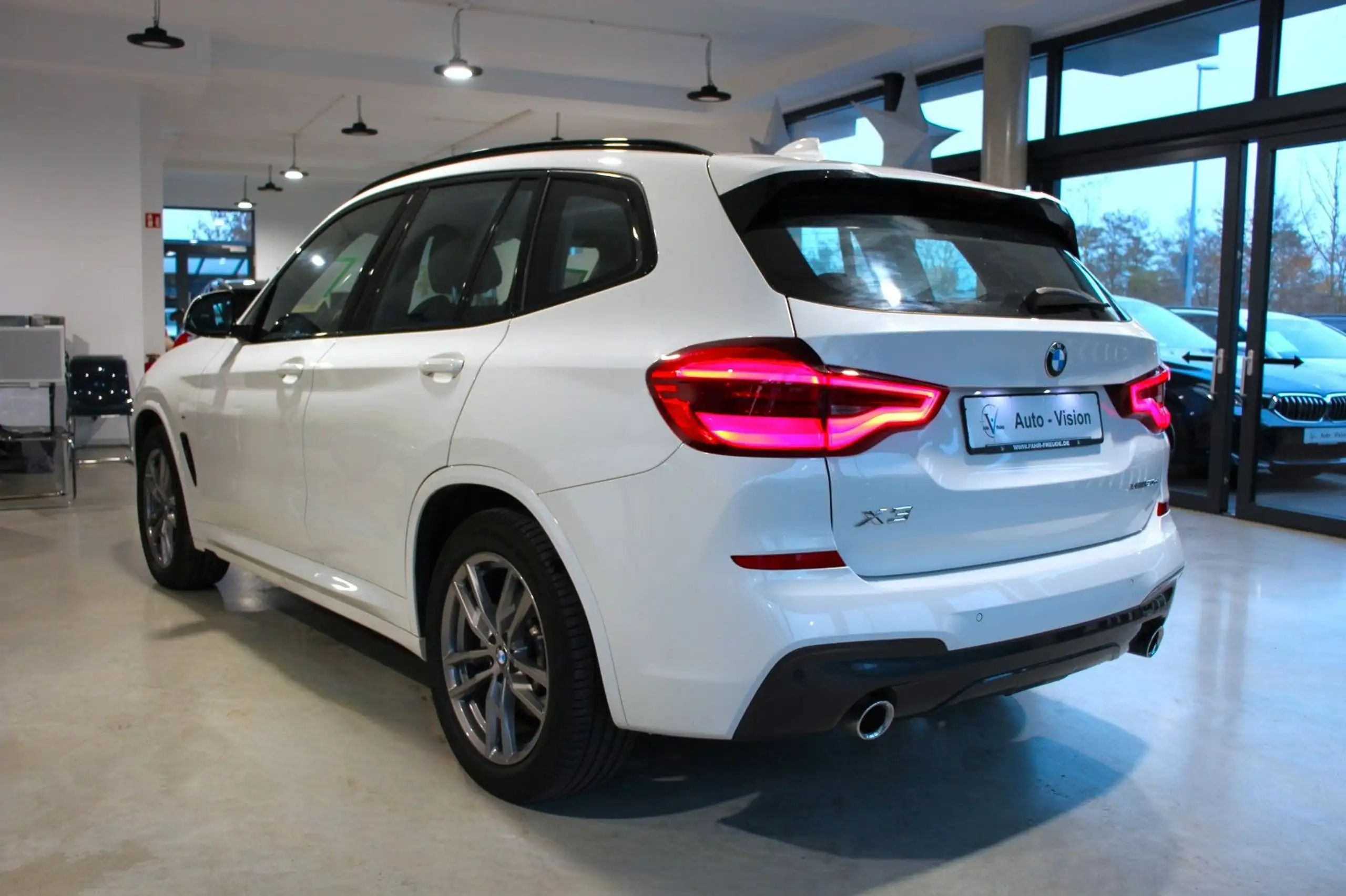 BMW - X3