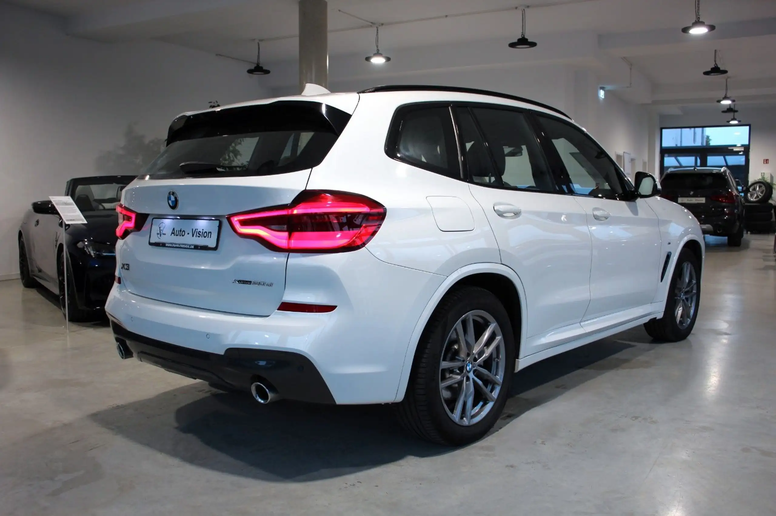 BMW - X3