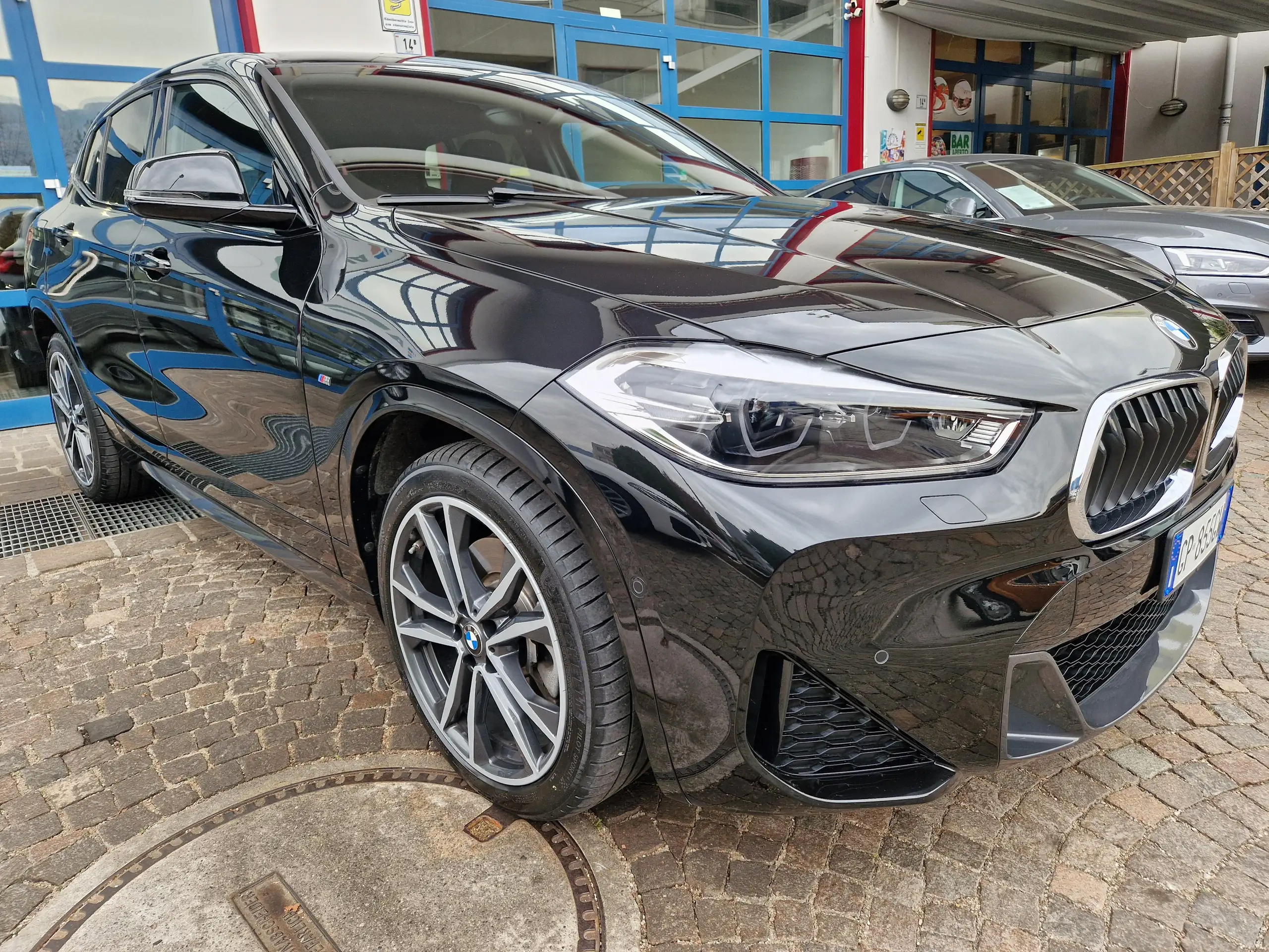 BMW - X2