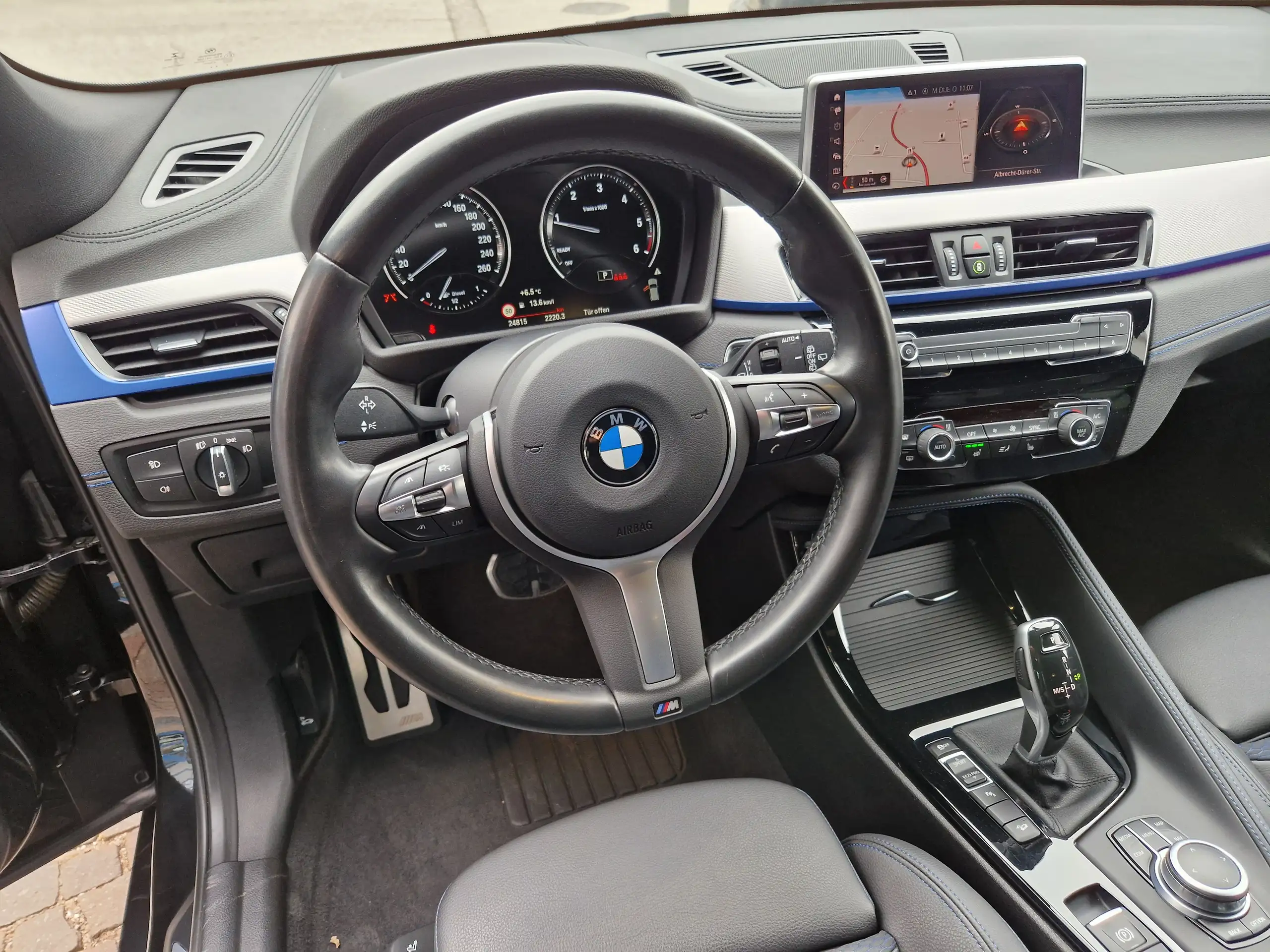 BMW - X2