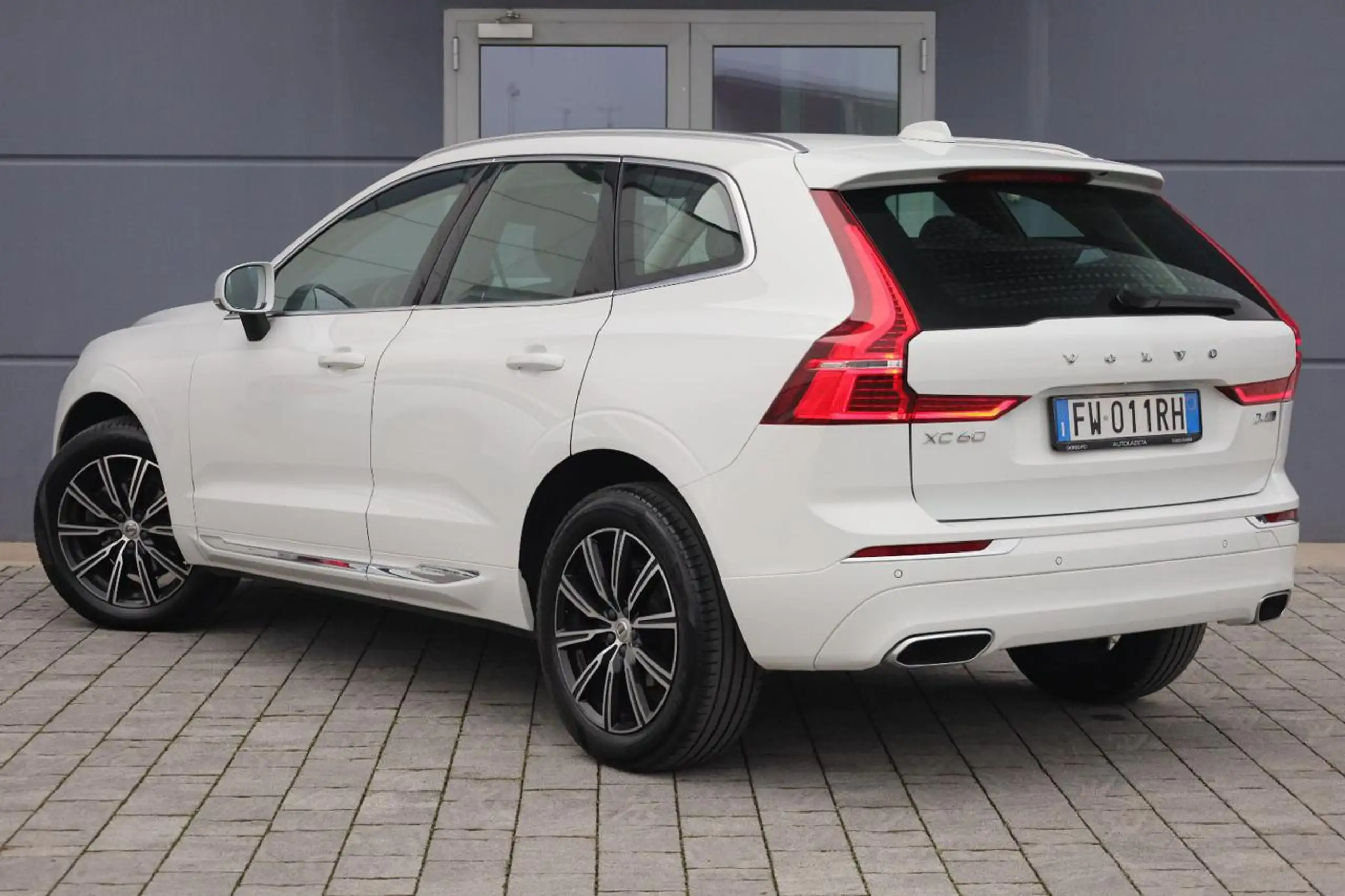 Volvo - XC60