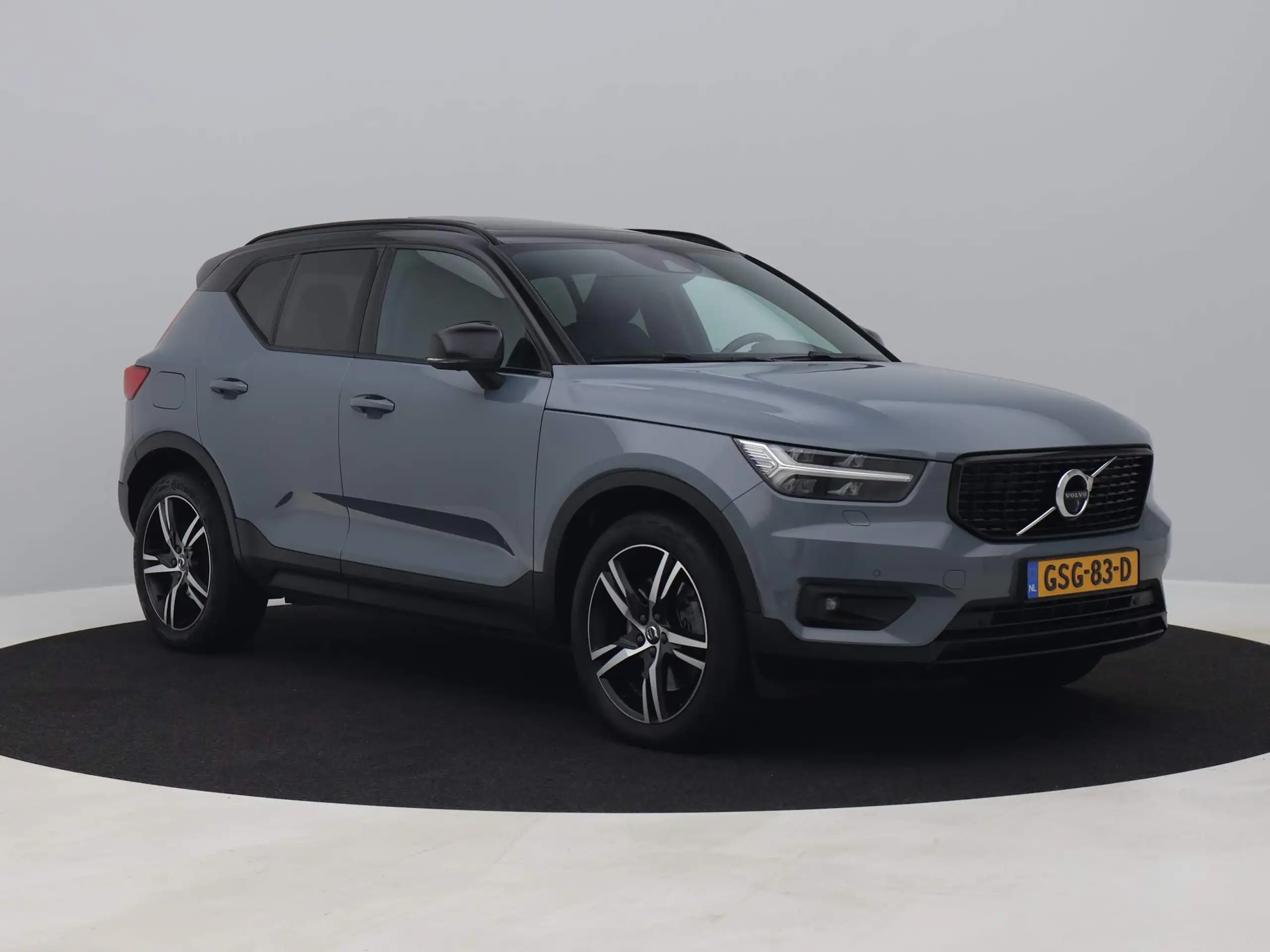 Volvo - XC40