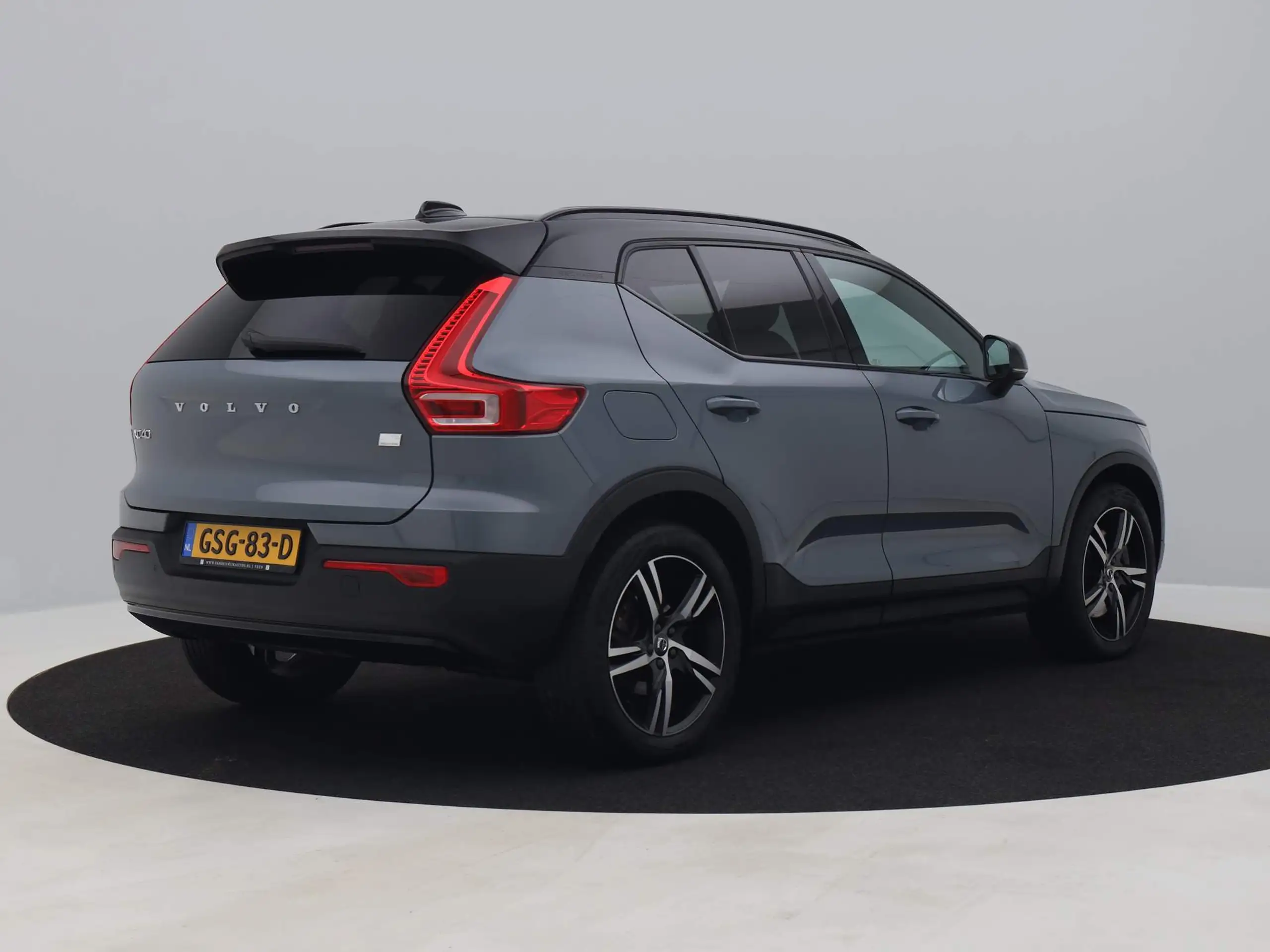 Volvo - XC40