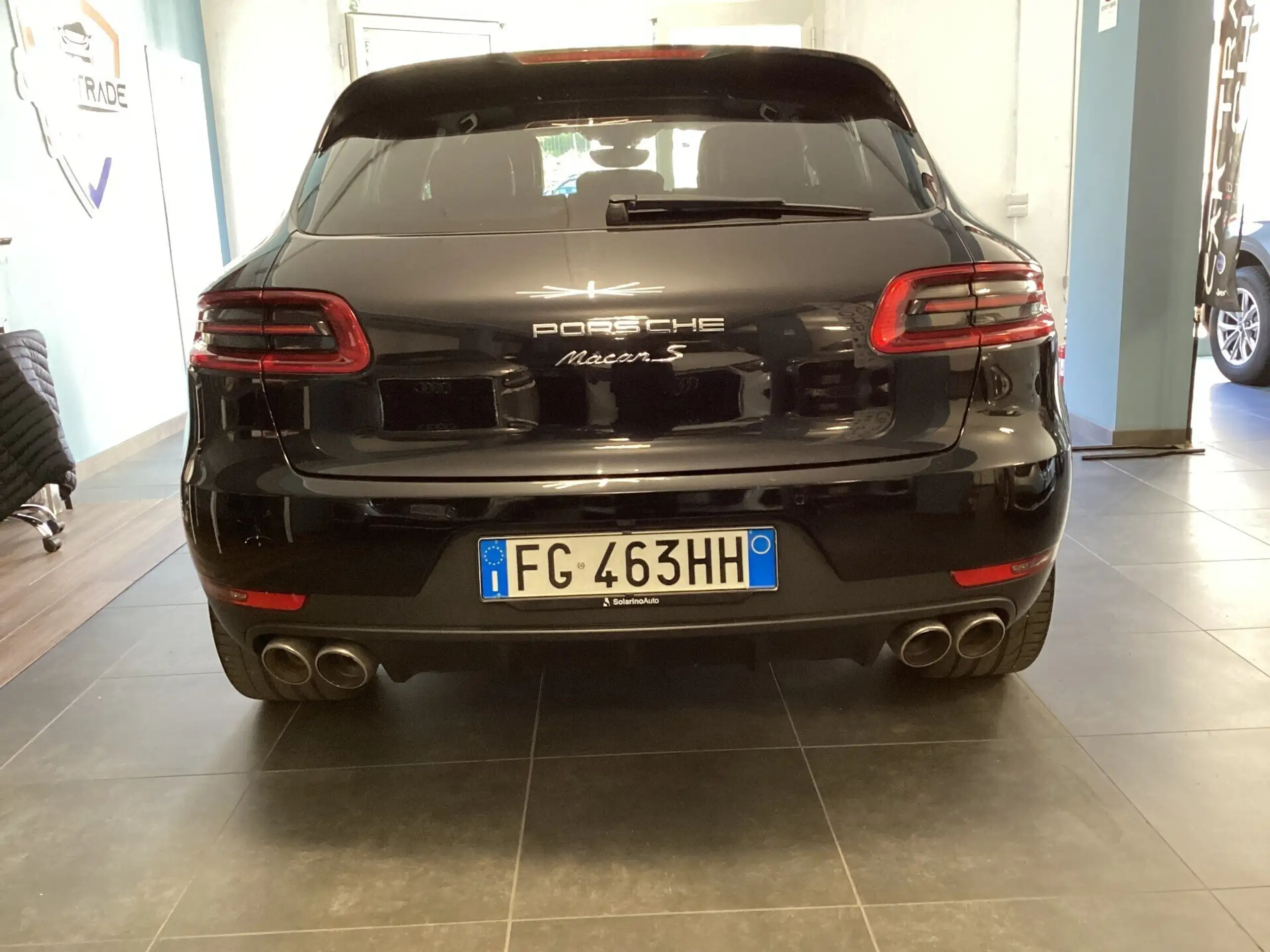 Porsche - Macan