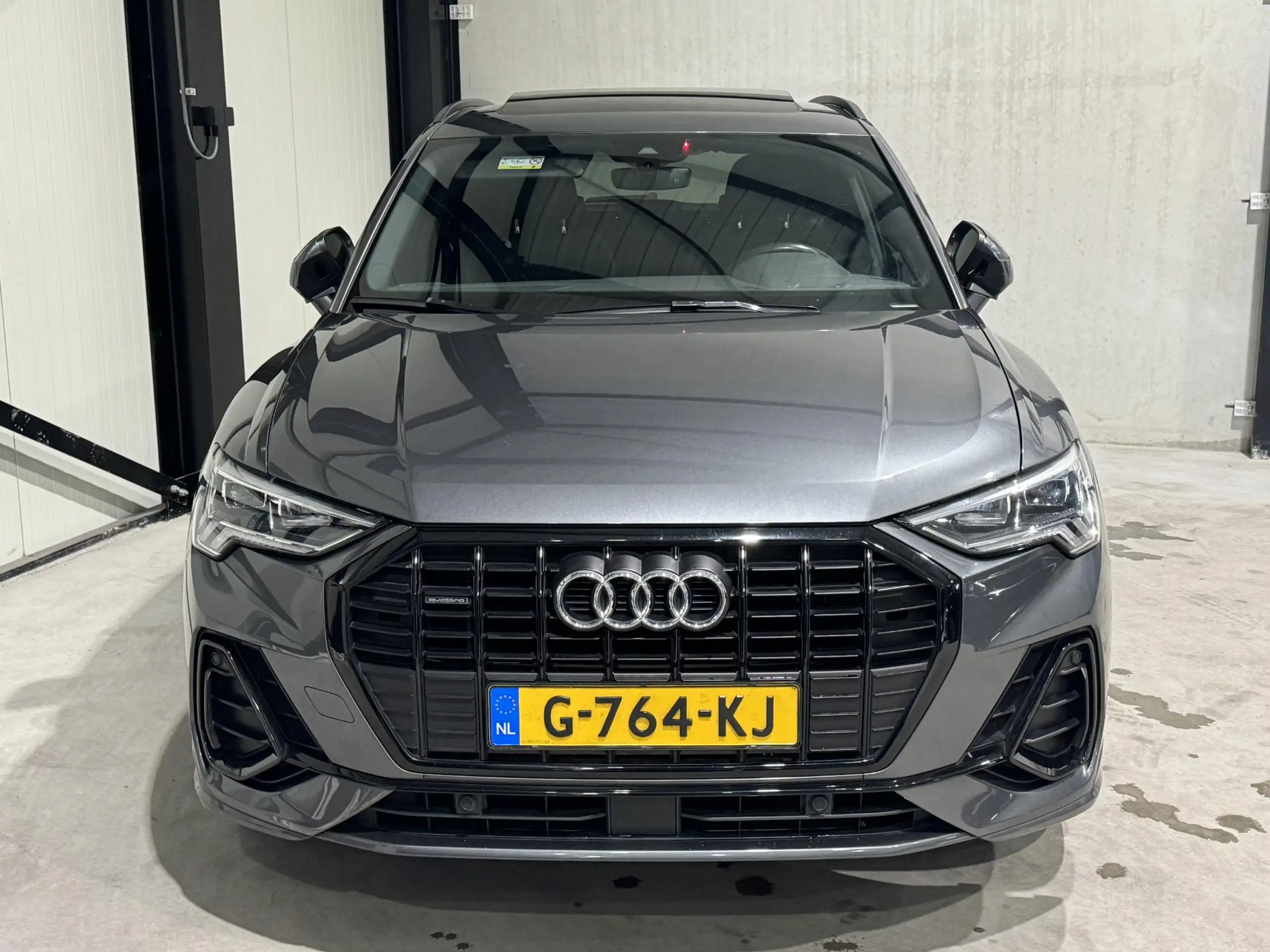 Audi - Q3