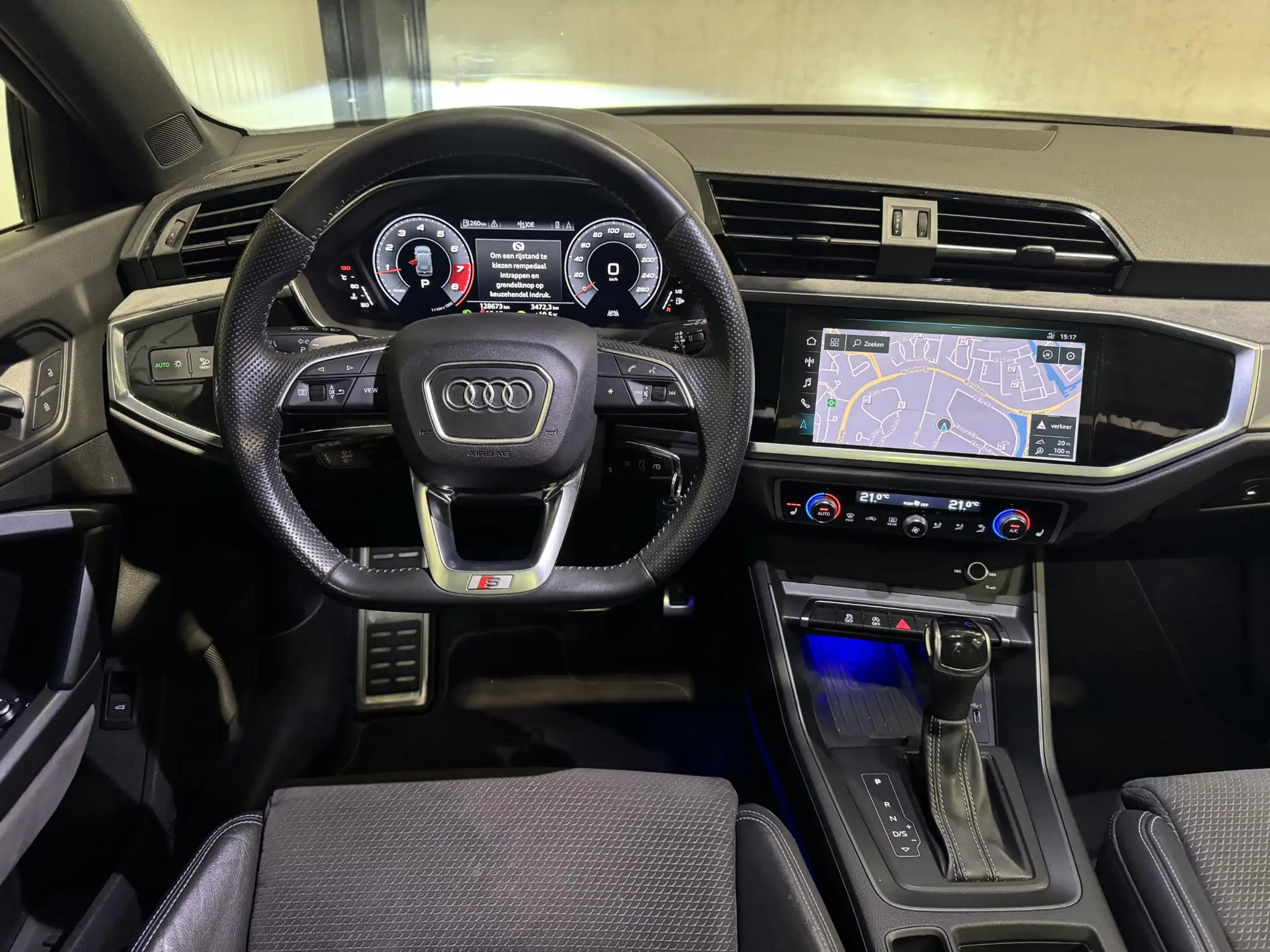 Audi - Q3