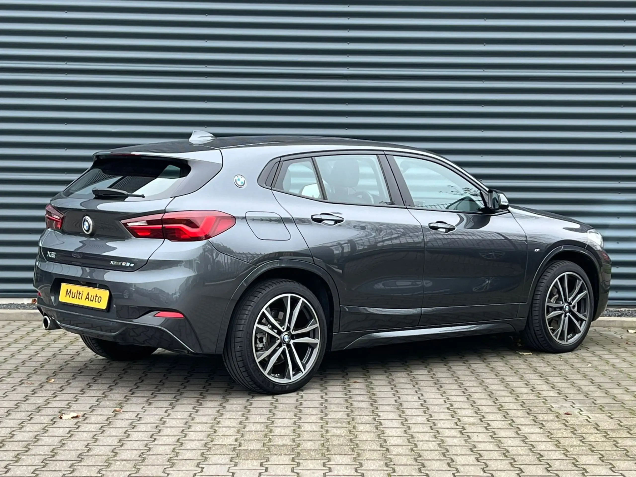 BMW - X2