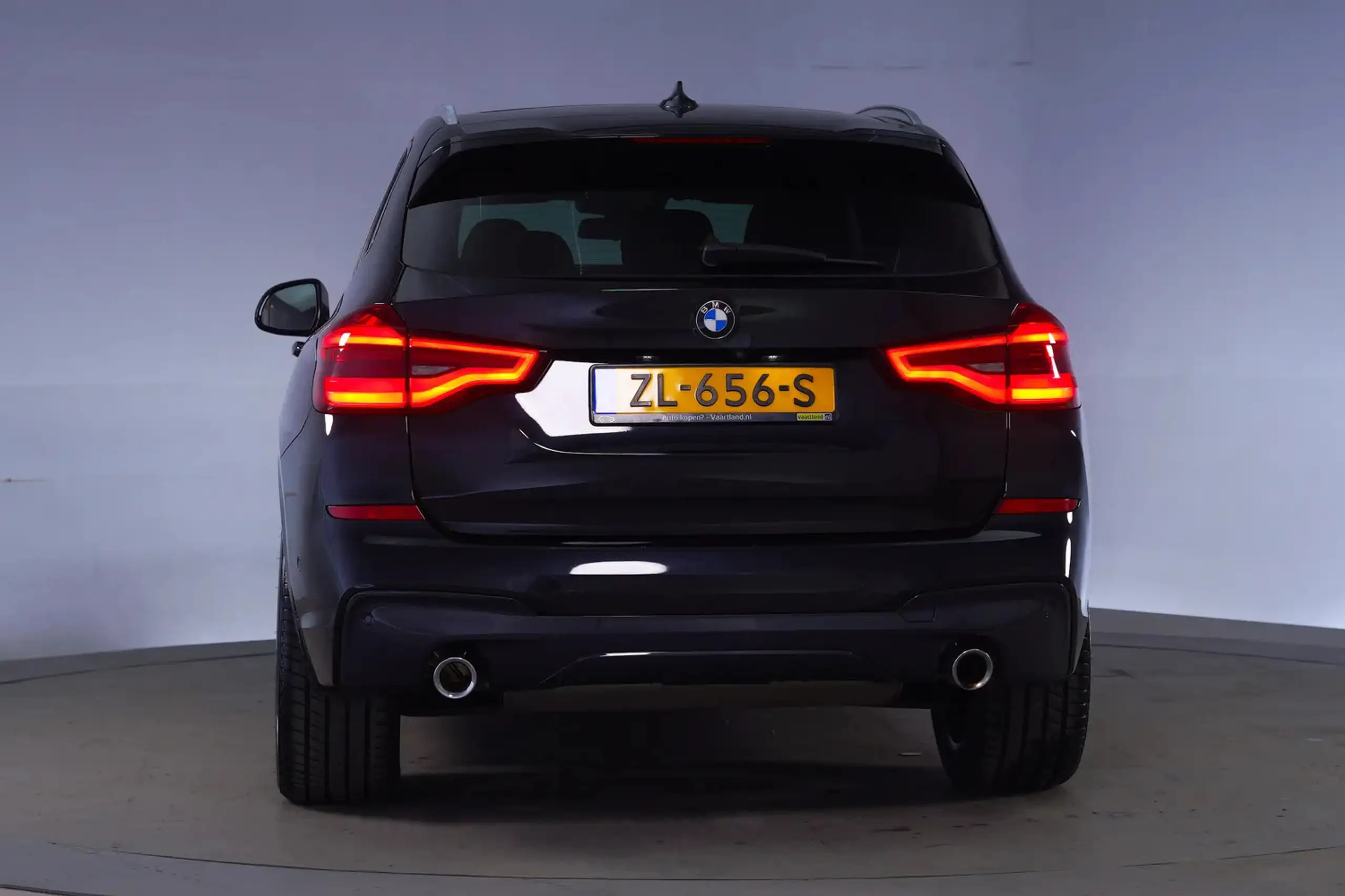 BMW - X3