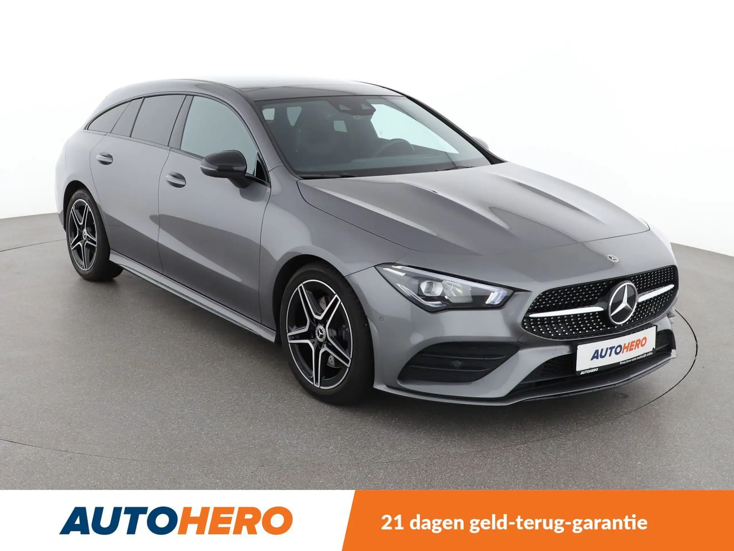 Mercedes-Benz - CLA 200