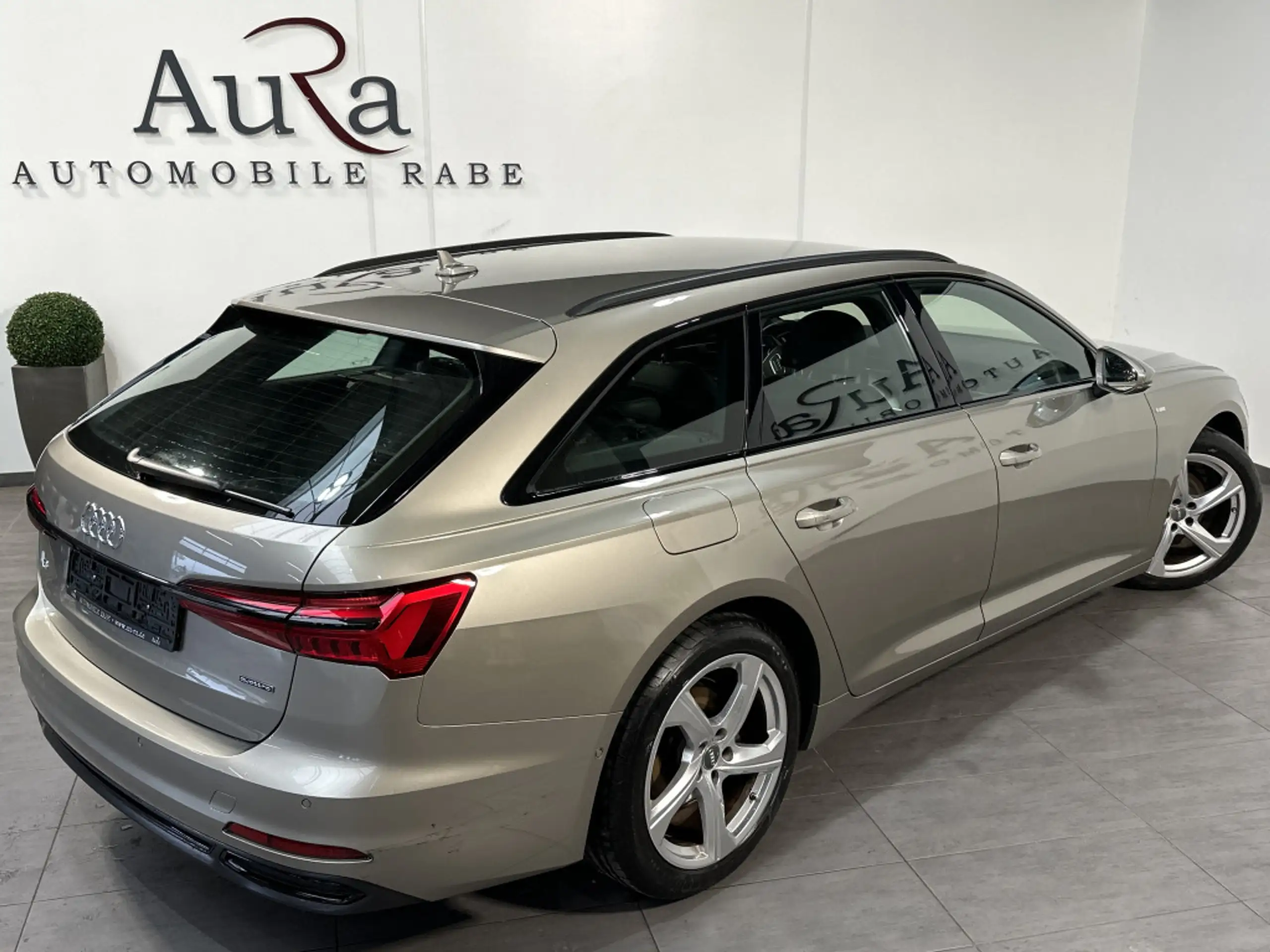 Audi - A6