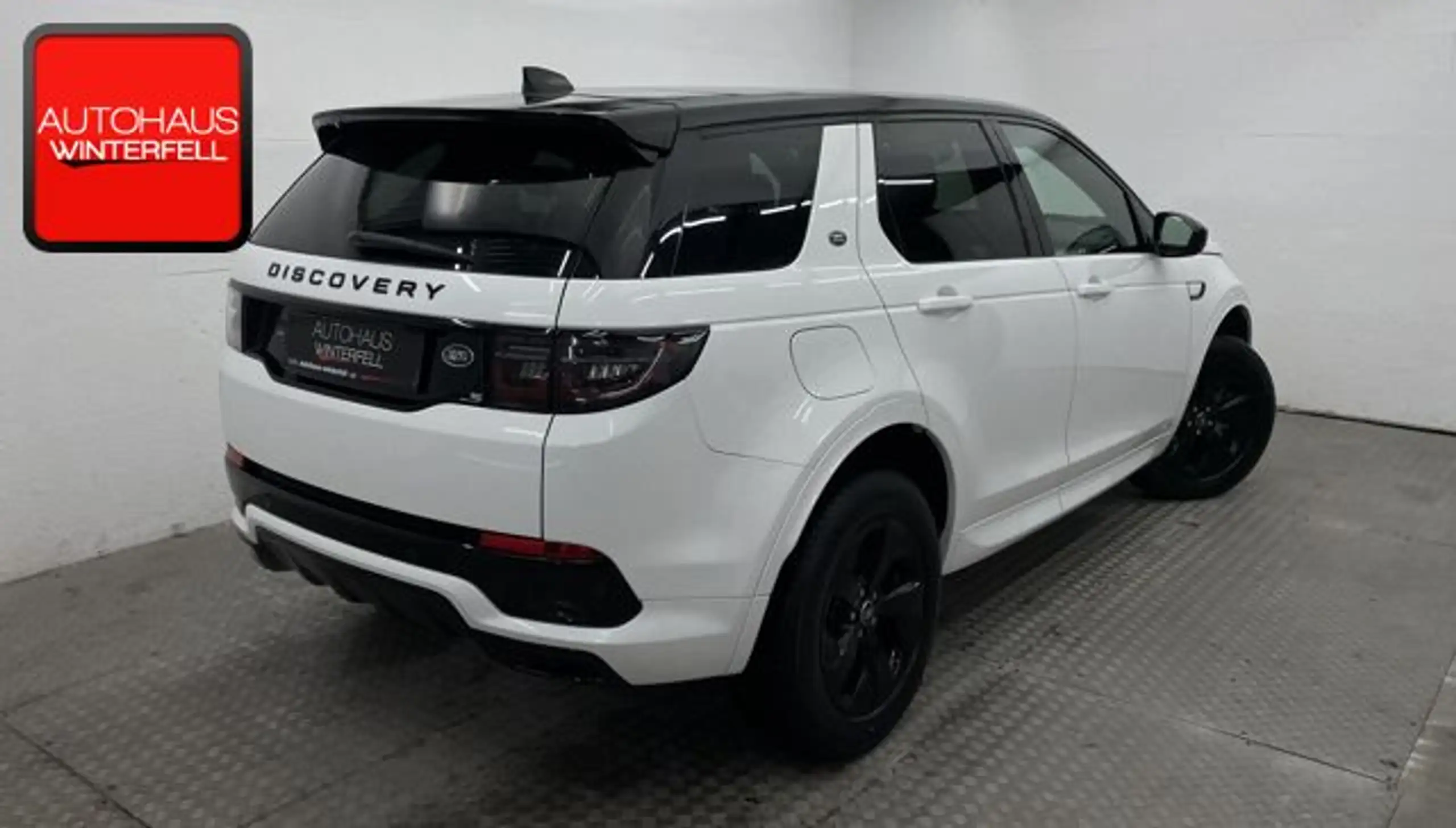 Land Rover - Discovery Sport