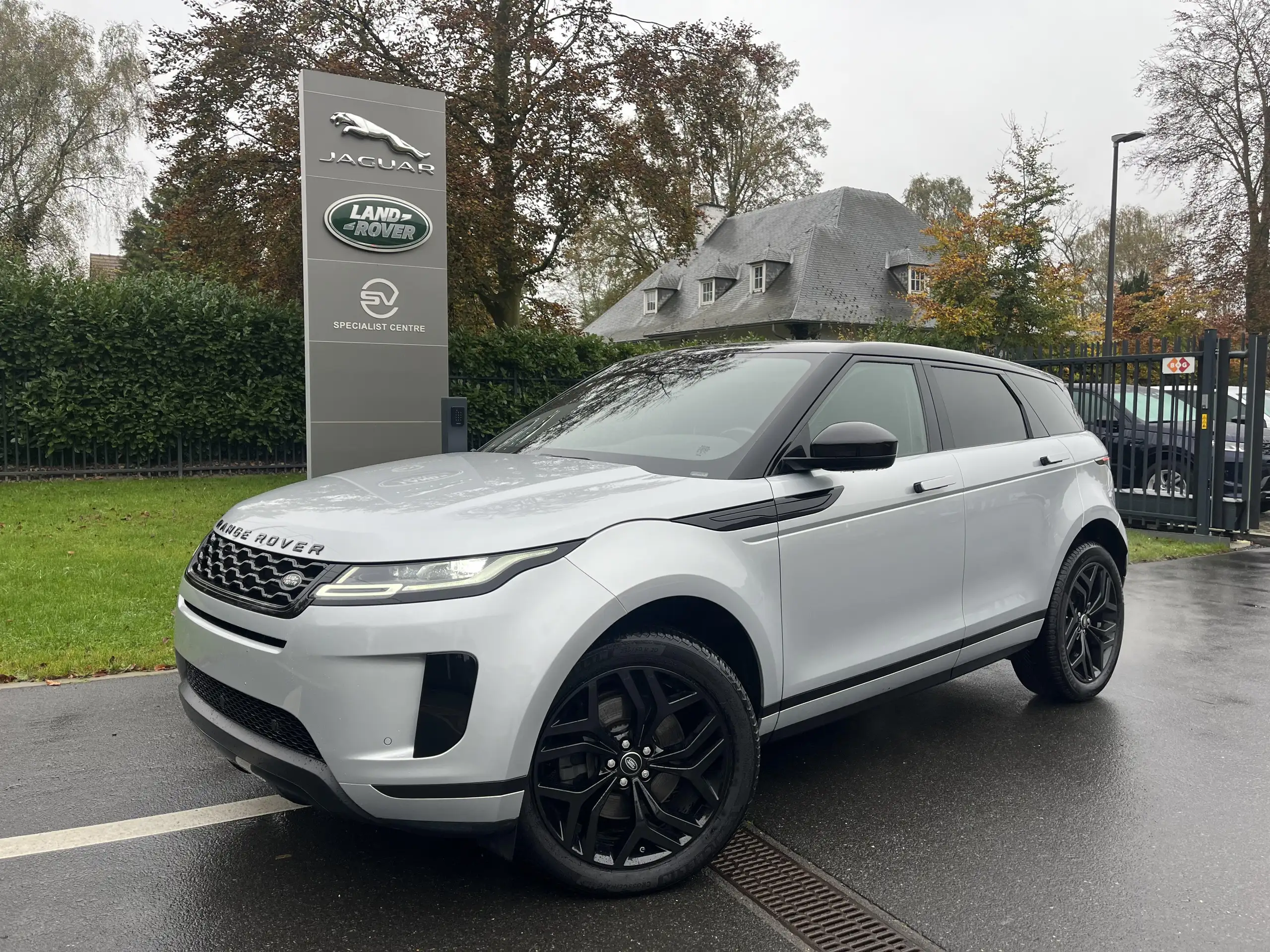 Land Rover - Range Rover Evoque