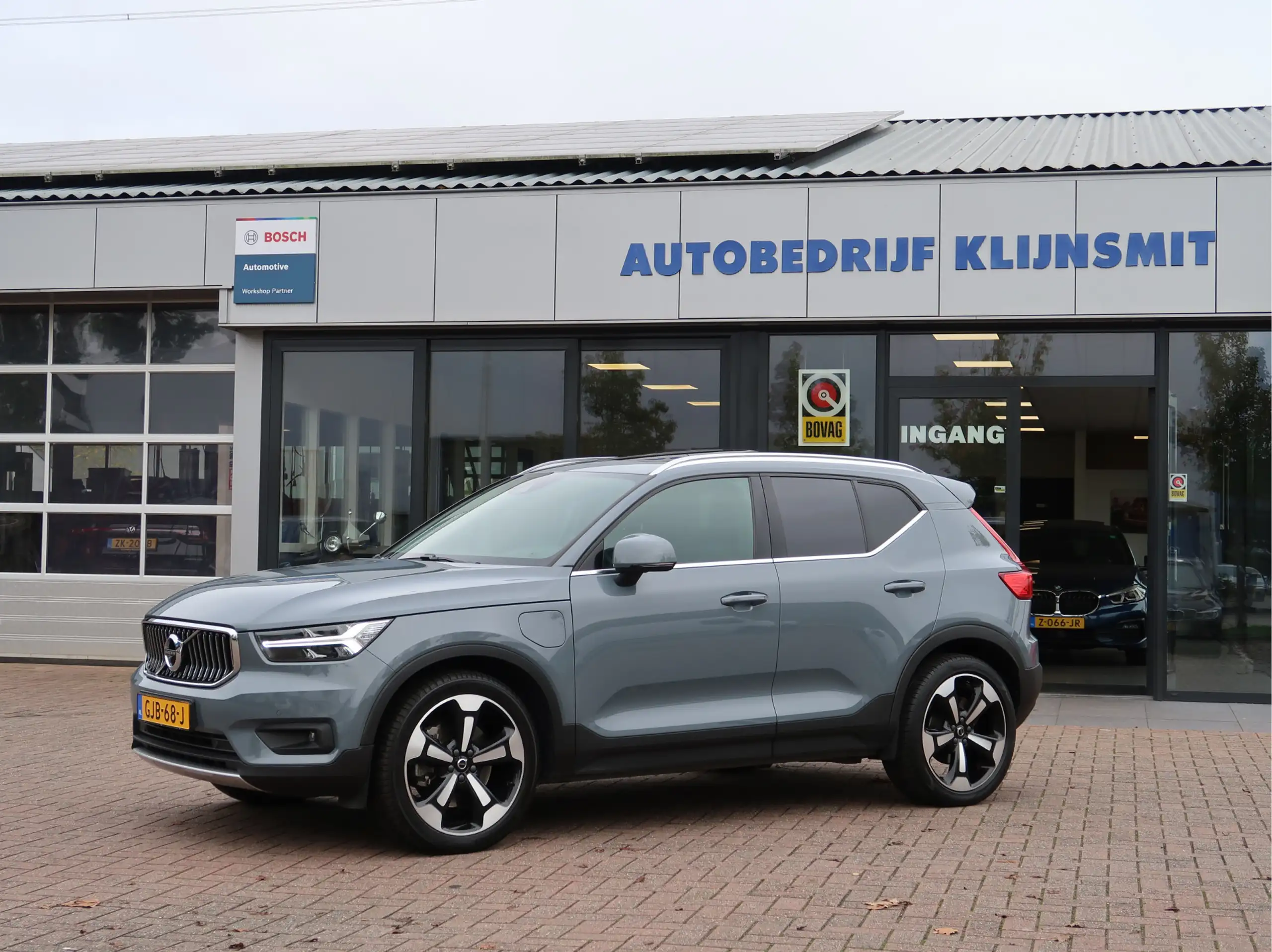 Volvo - XC40