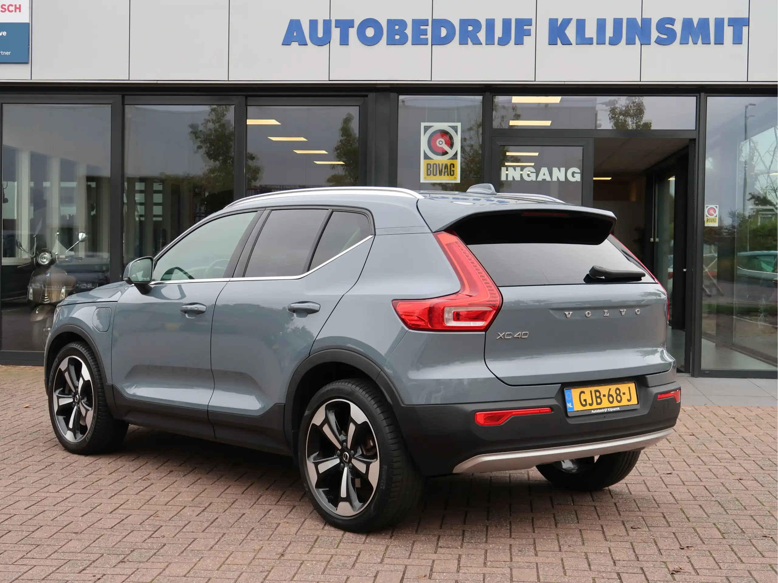 Volvo - XC40