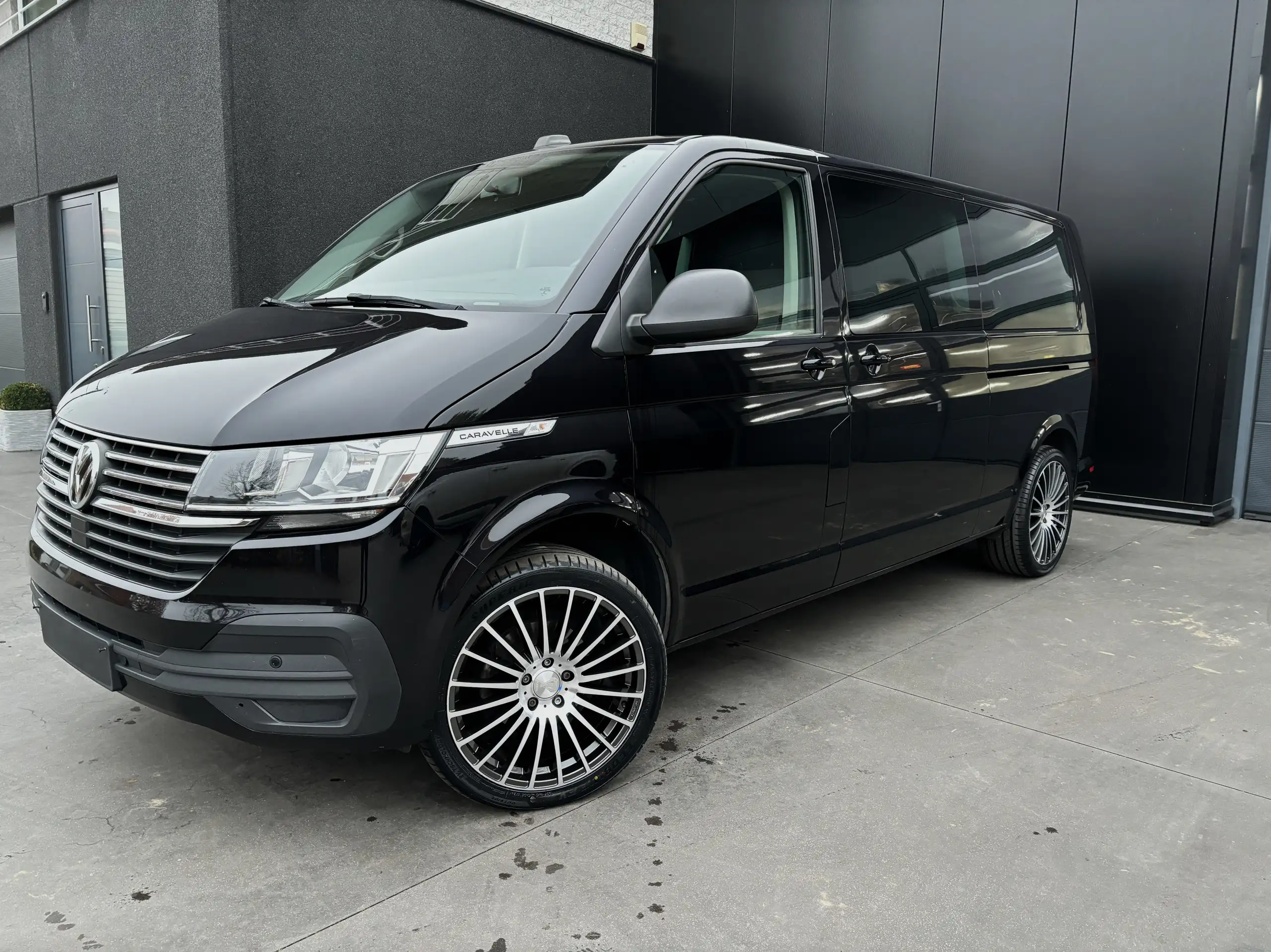 Volkswagen - T6.1 Caravelle