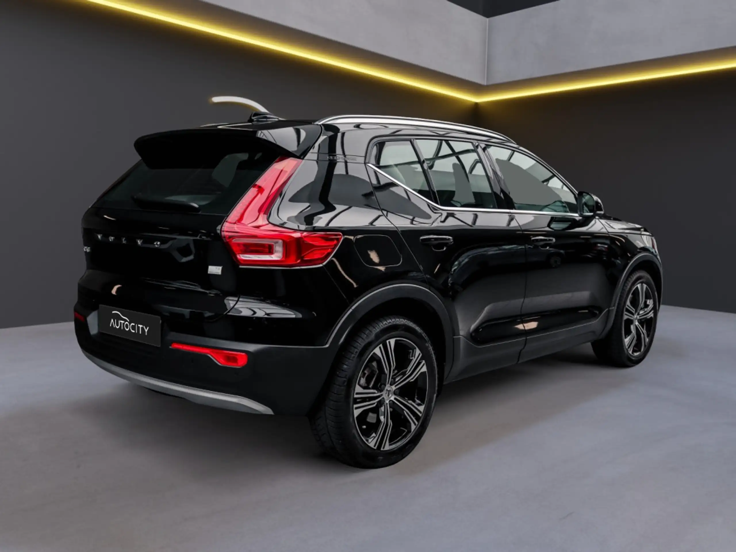 Volvo - XC40