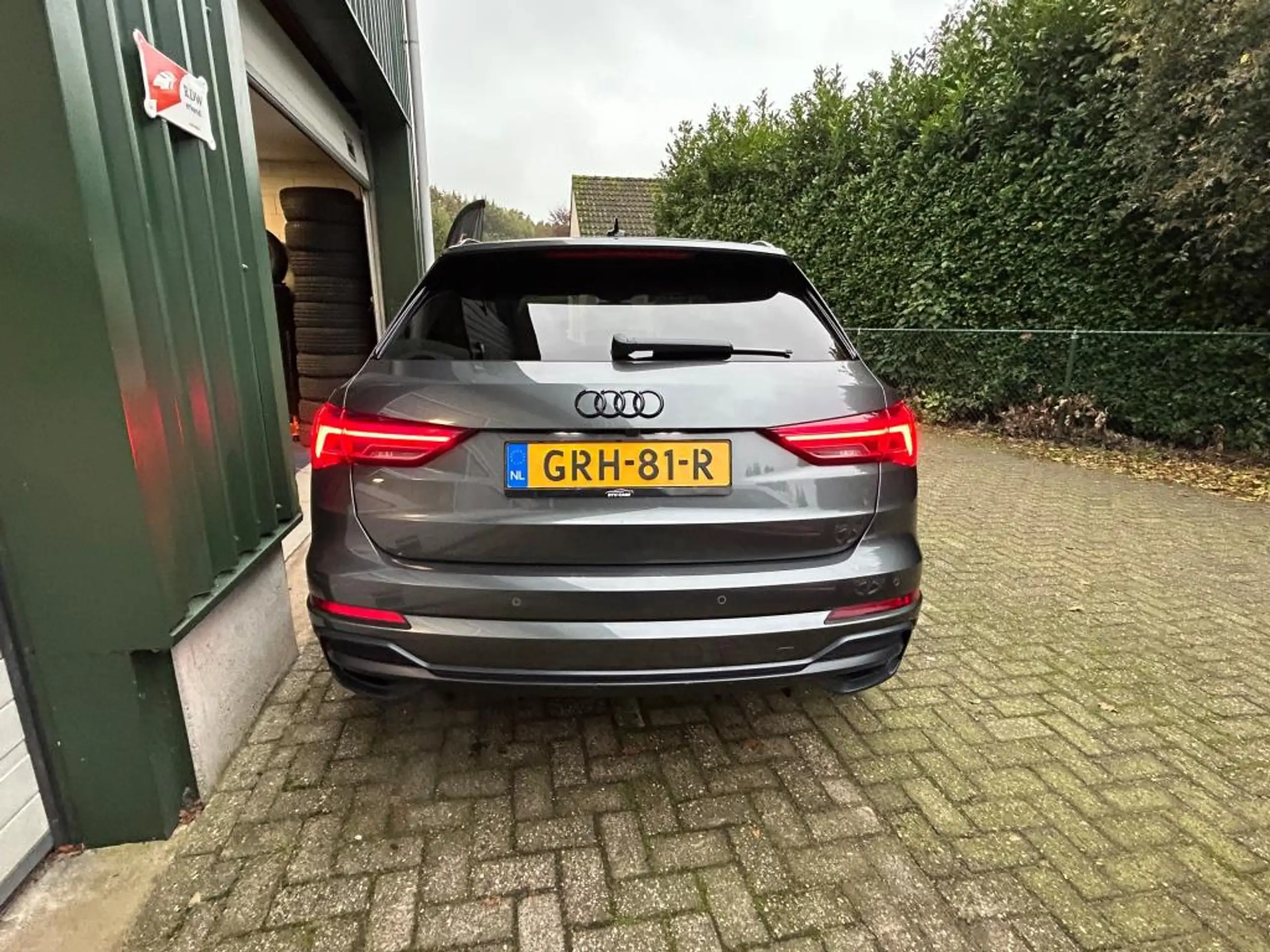 Audi - Q3