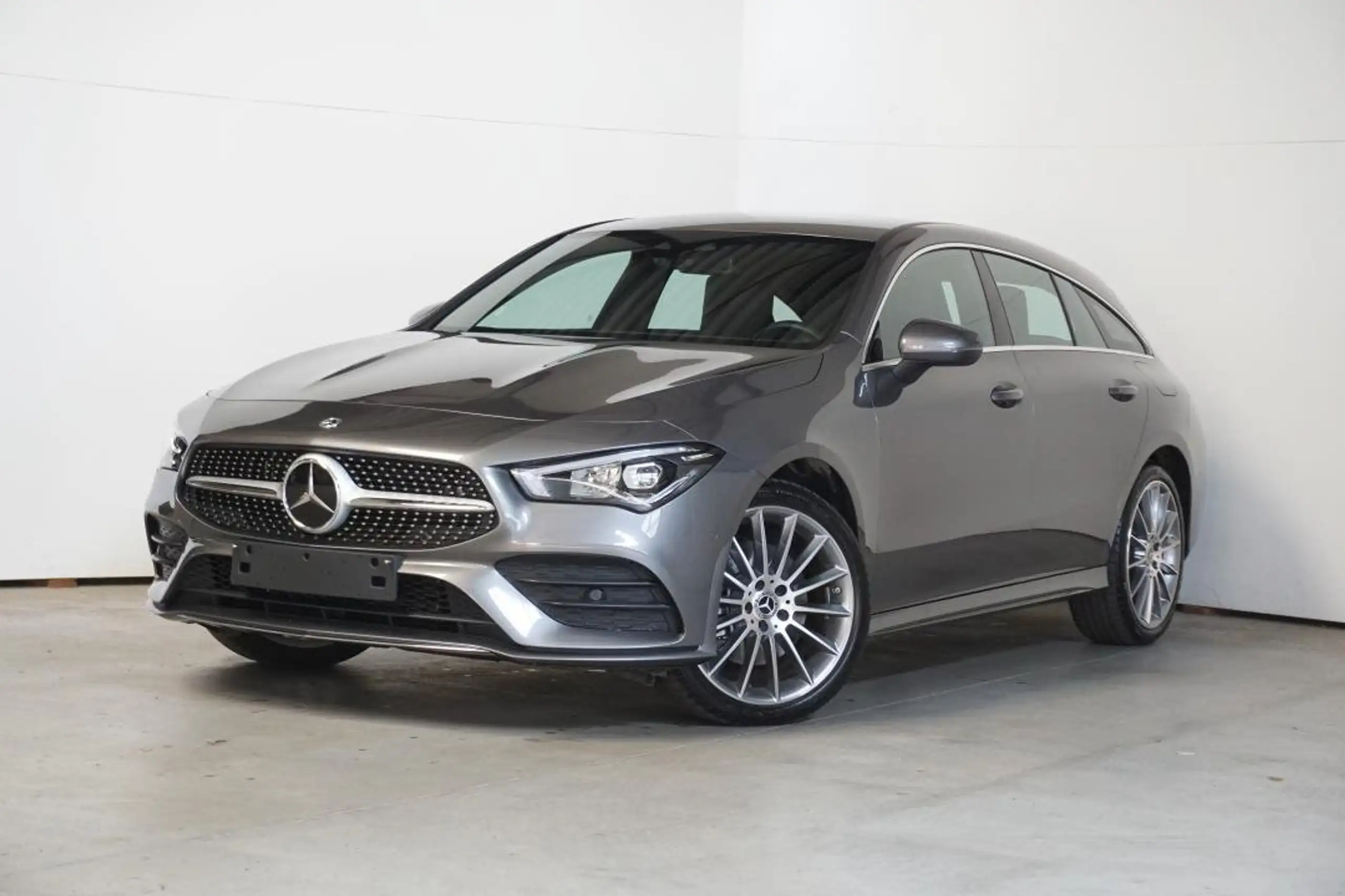 Mercedes-Benz - CLA 250