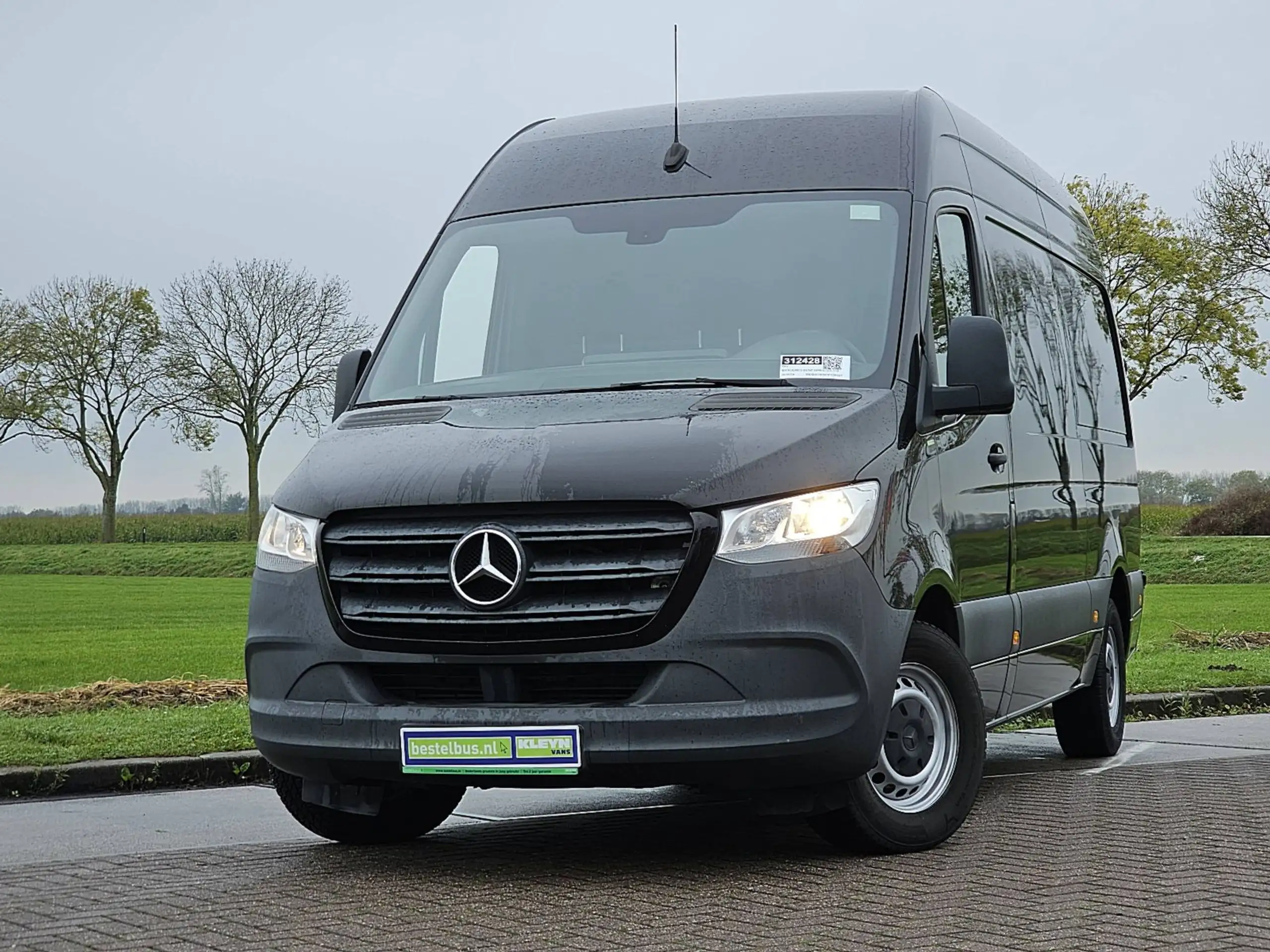 Mercedes-Benz - Sprinter