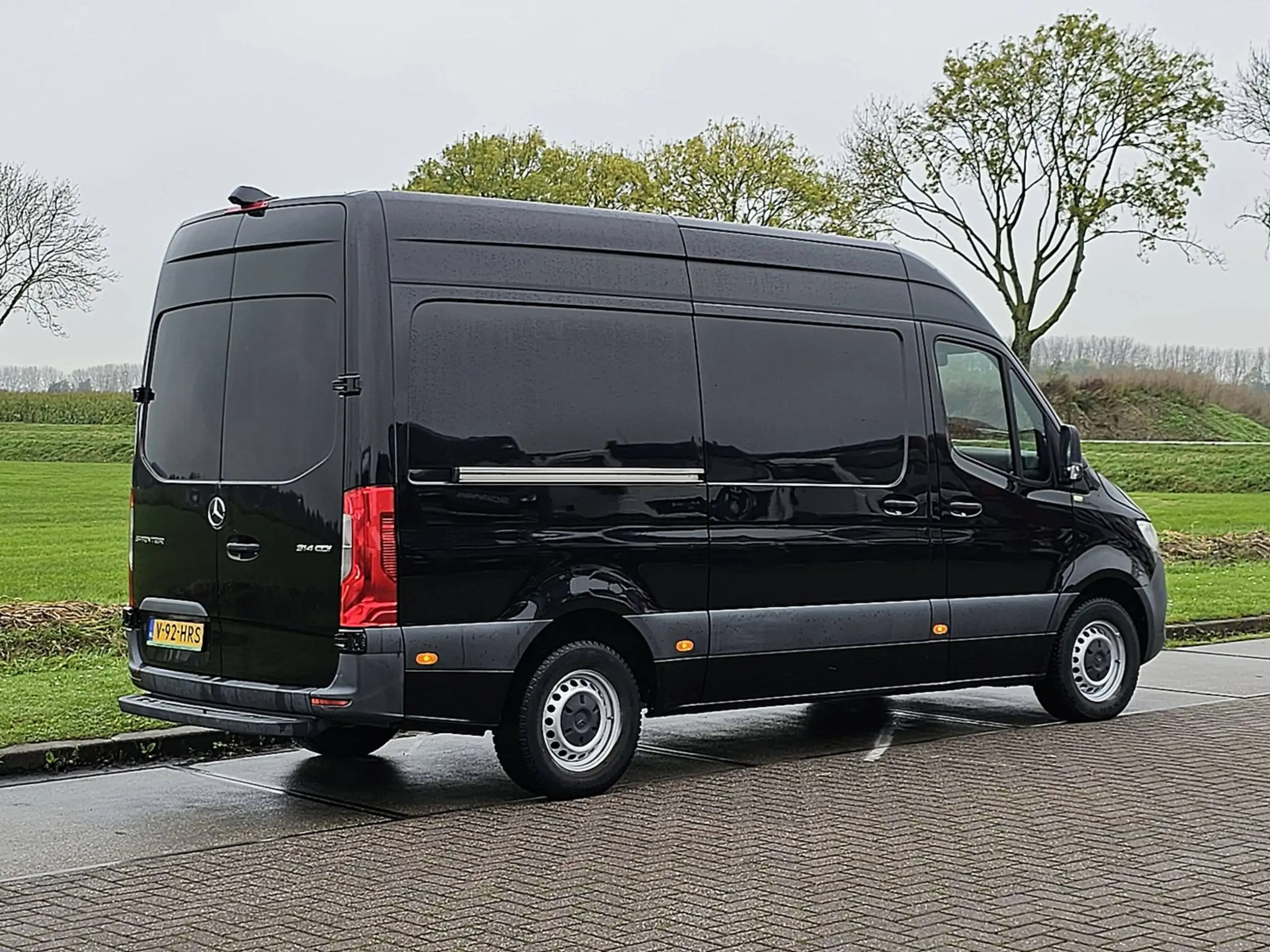 Mercedes-Benz - Sprinter