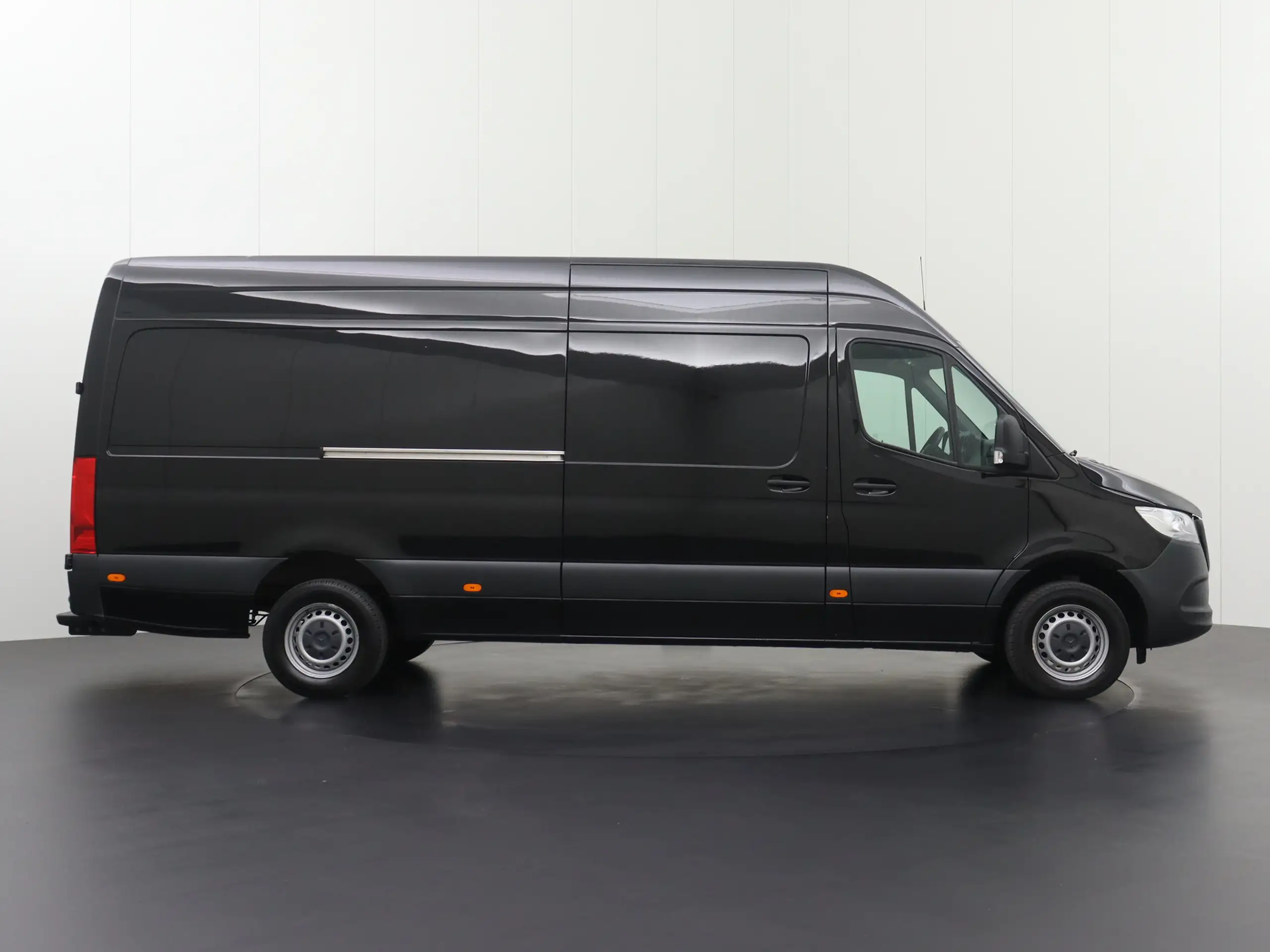 Mercedes-Benz - Sprinter