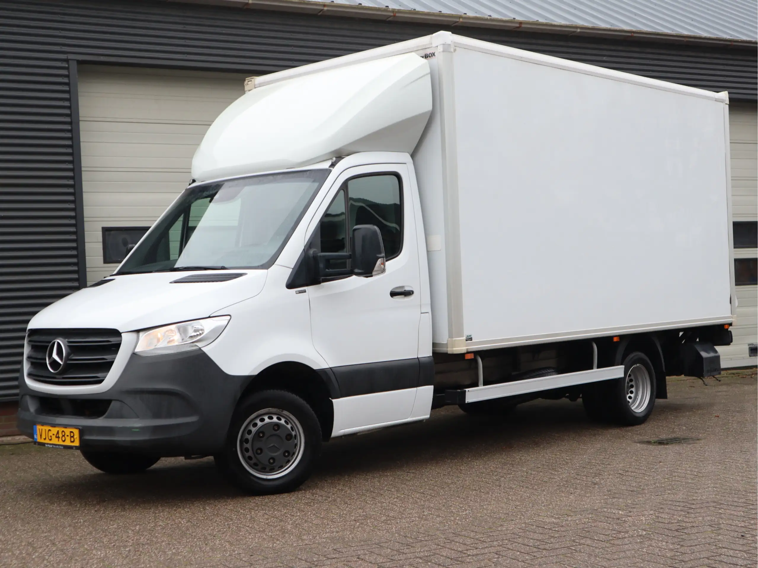 Mercedes-Benz - Sprinter