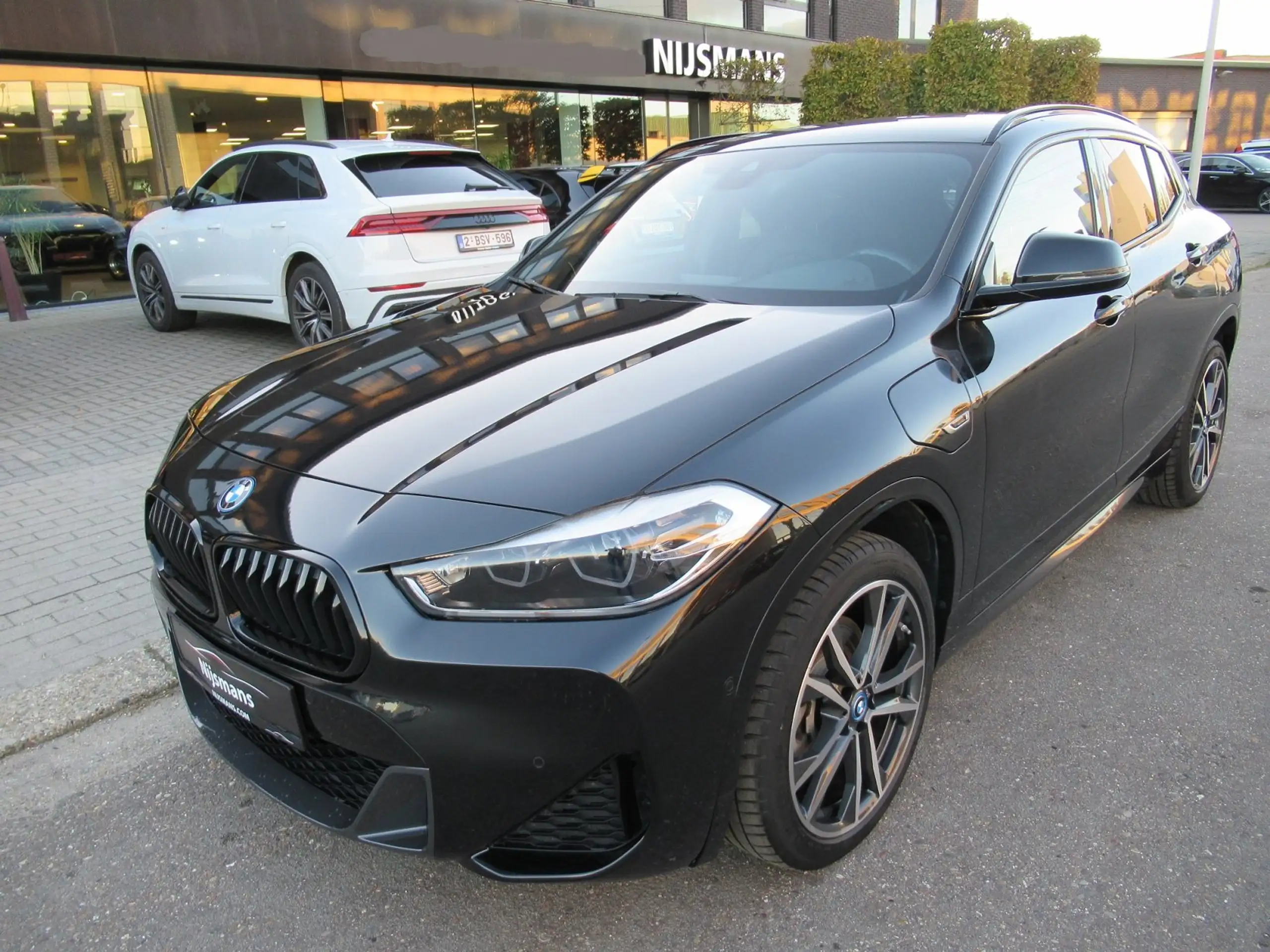 BMW - X2