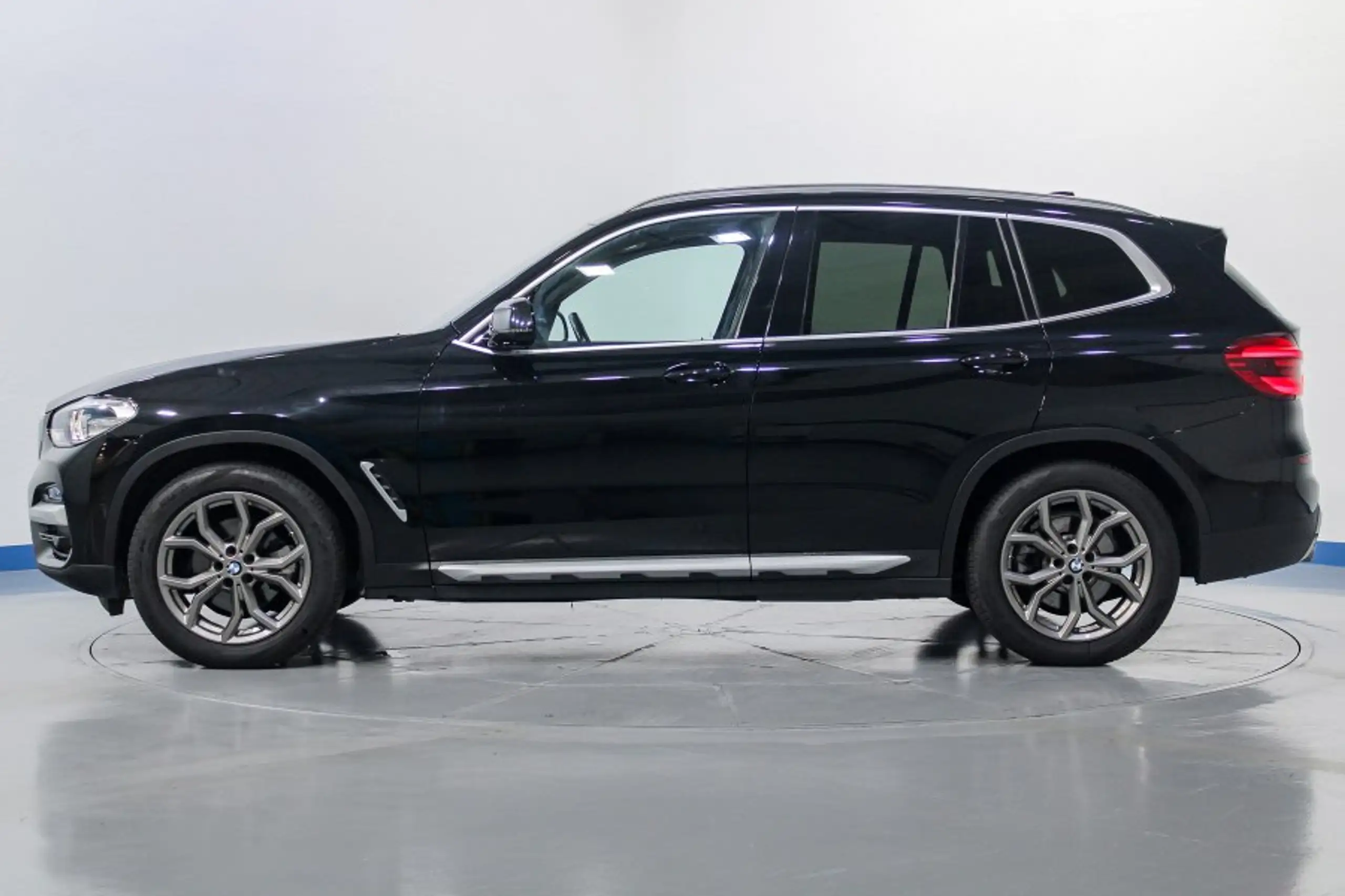 BMW - X3