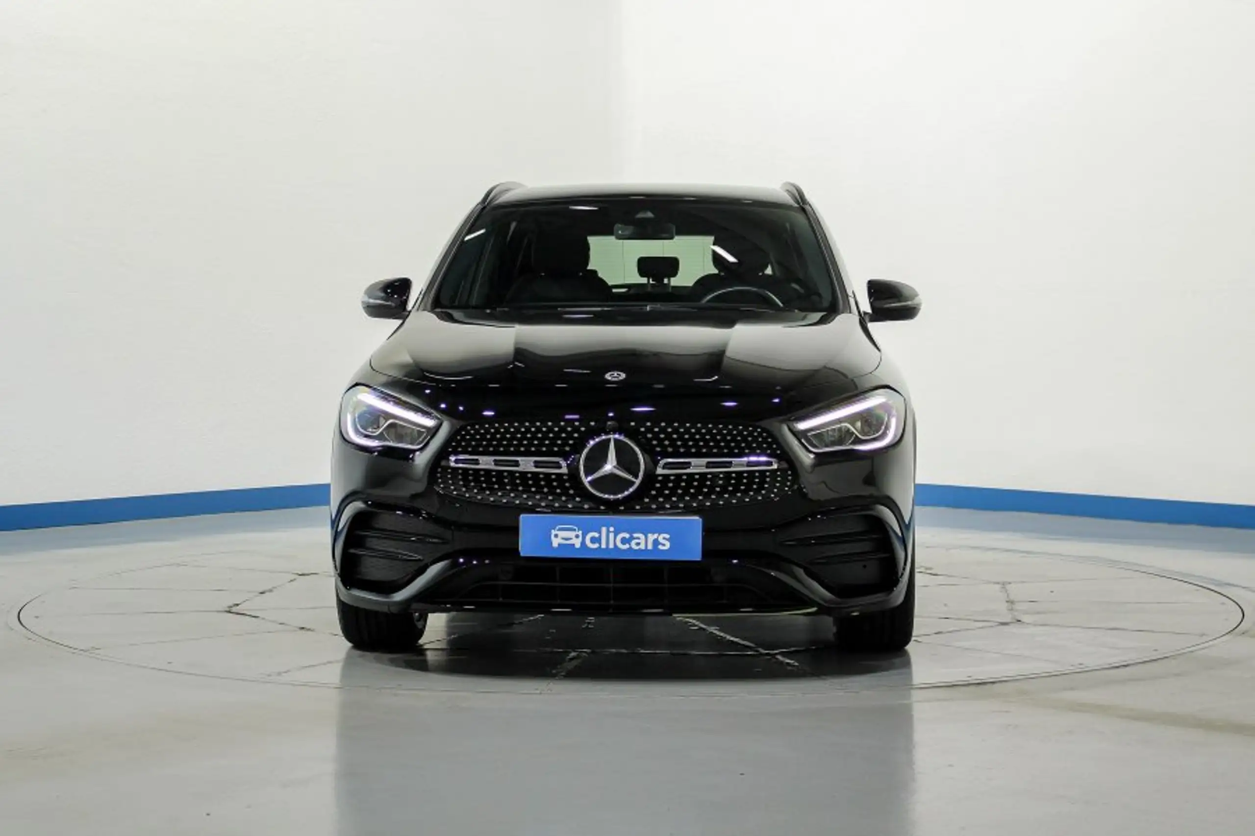 Mercedes-Benz - GLA 200