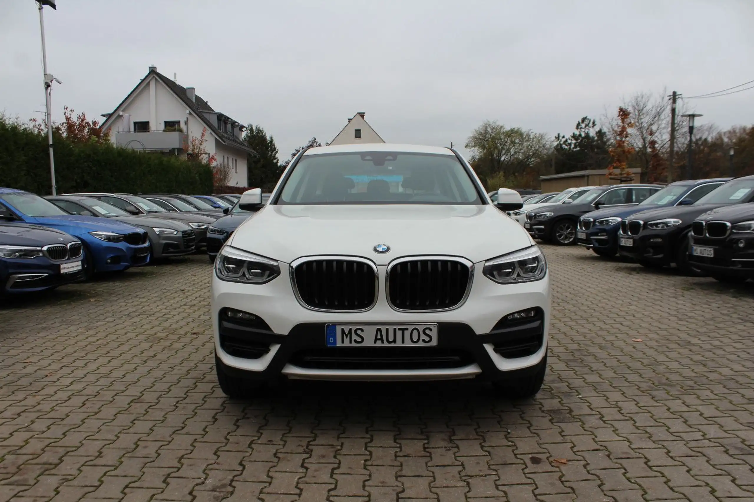 BMW - X3