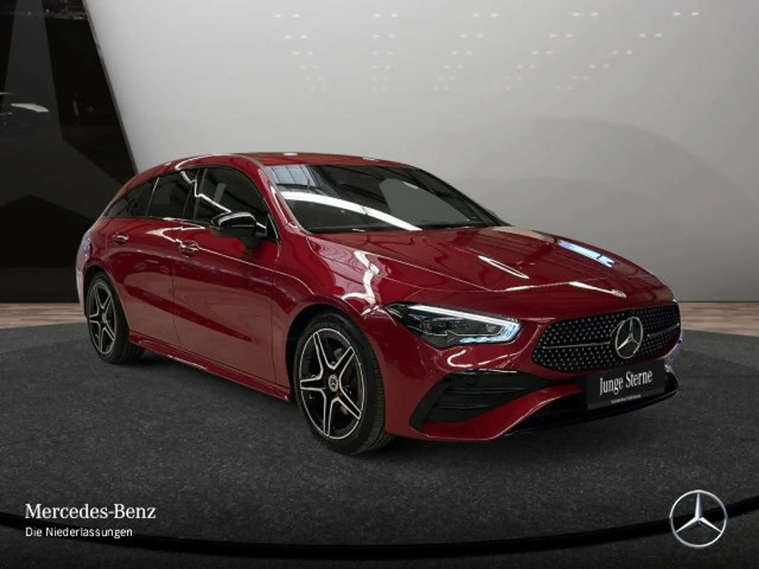 Mercedes-Benz - CLA 180