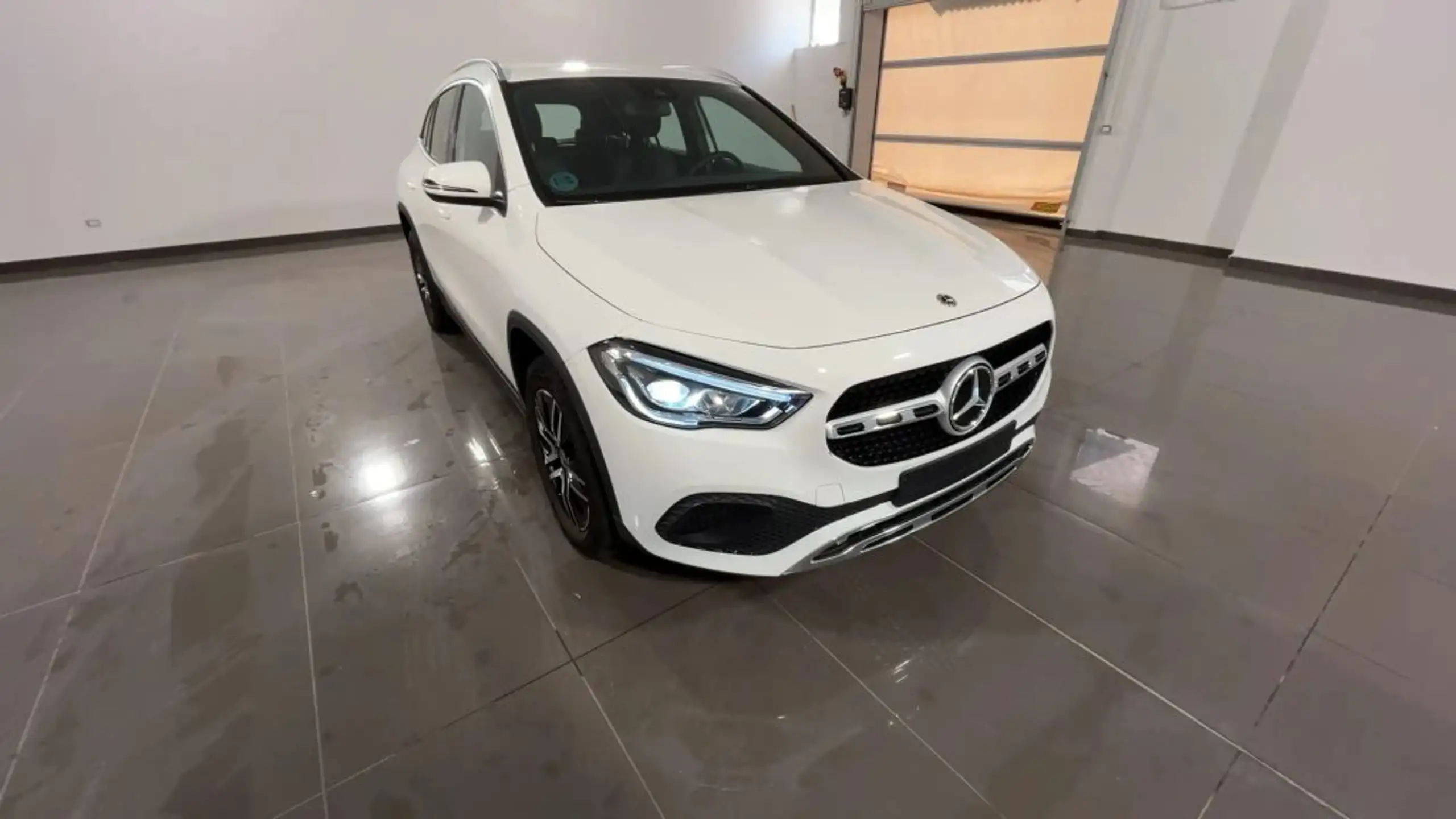 Mercedes-Benz - GLA 200