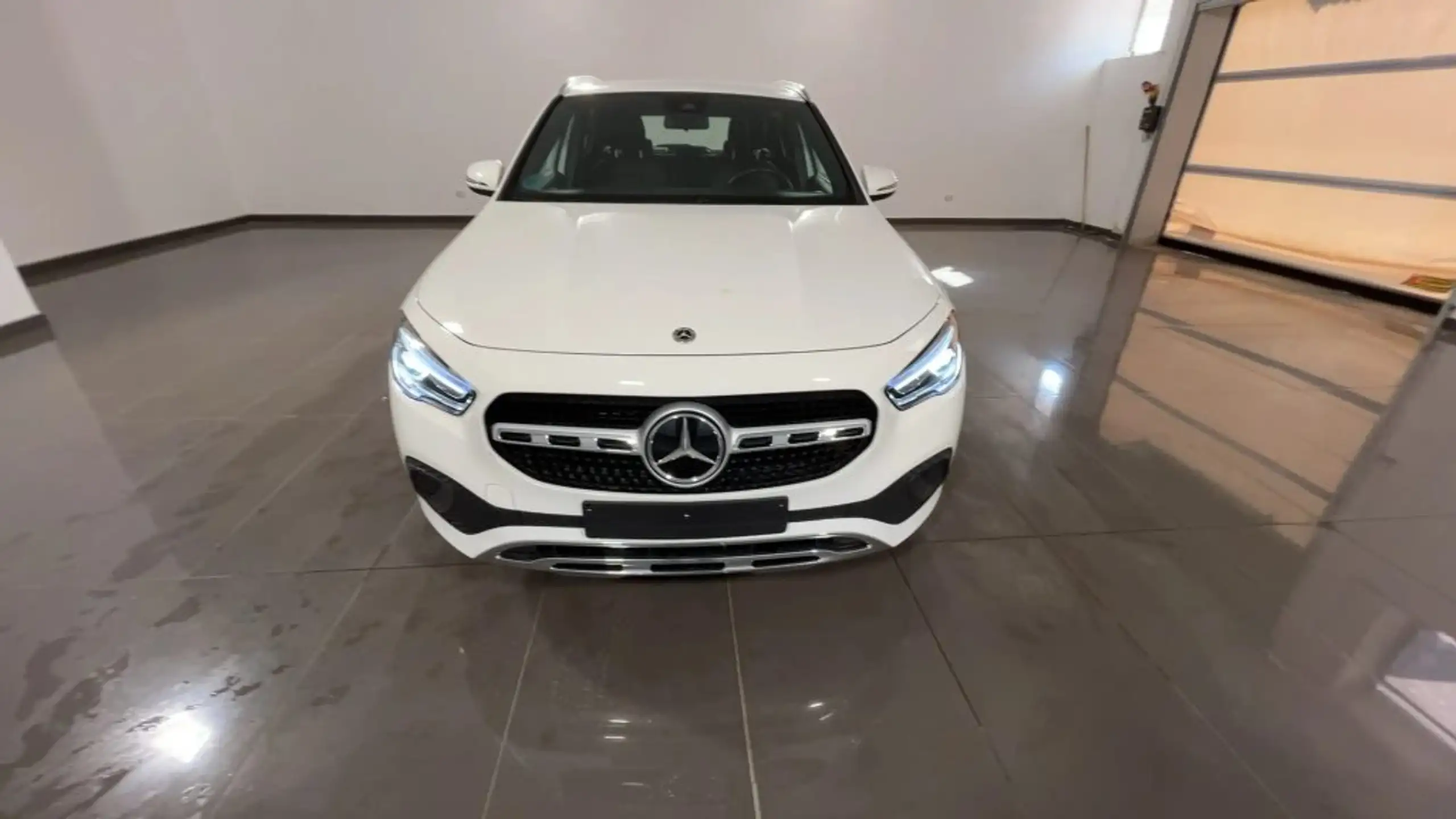 Mercedes-Benz - GLA 200